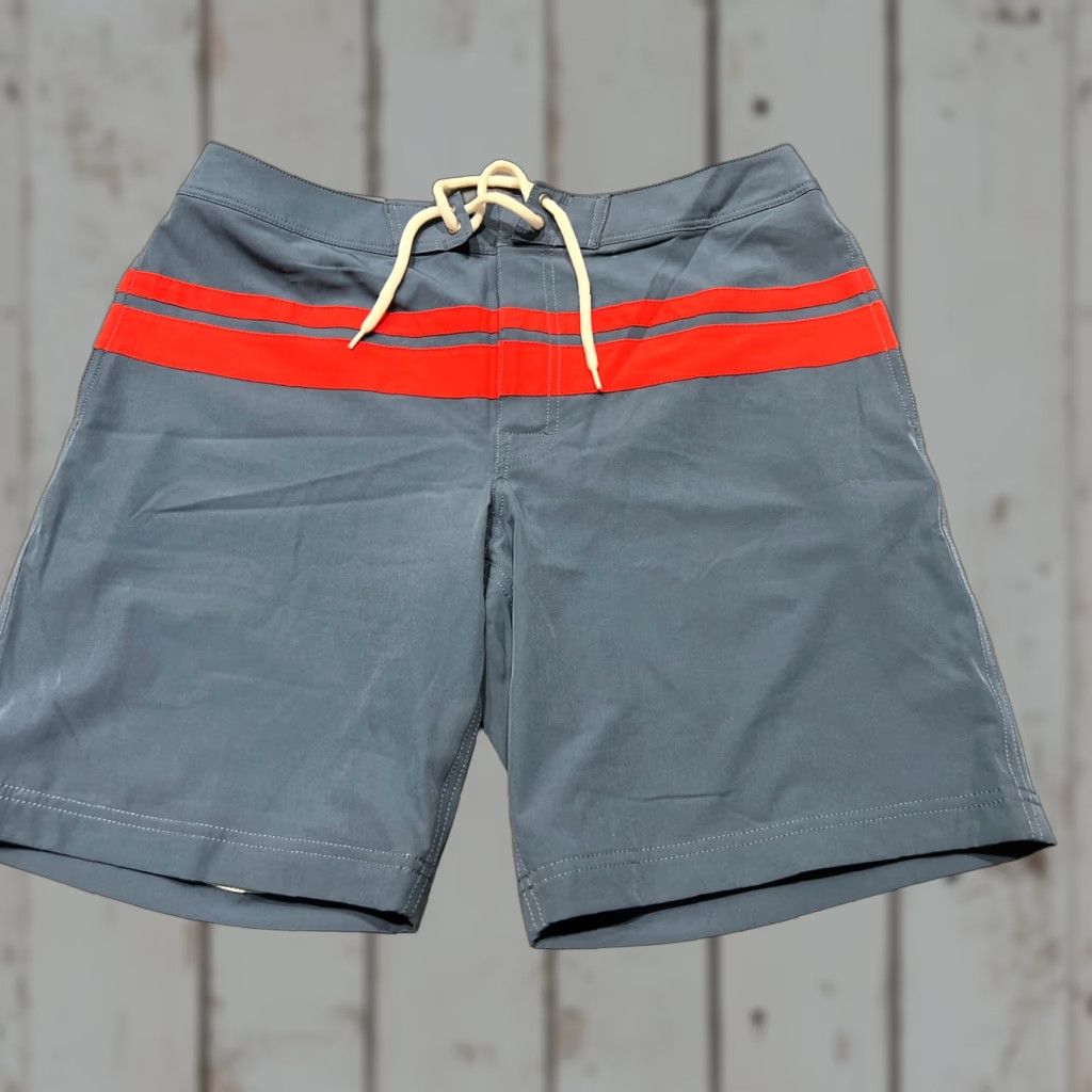 J.Crew J. Crew Board Shorts Men Swim Trunks Lined Blue Red Size 33 Inseam 9 | 9 Inseam | Regular Size 33 | Swim Bottom Style Size US 33 - 1 Thumbnail