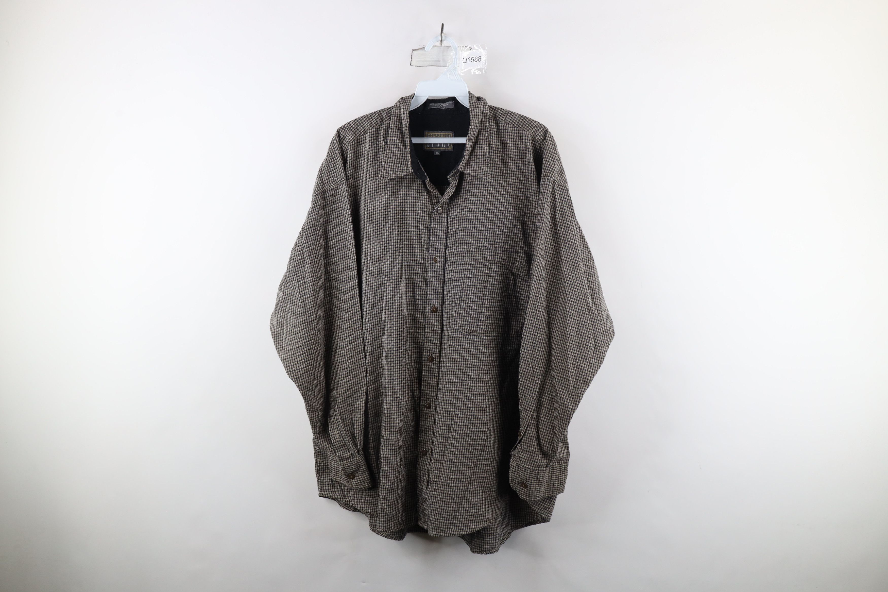 Vintage Vintage 90s Streetwear Faded Checkered Collared Button Shirt Size US XL / EU 56 / 4 - 1 Thumbnail