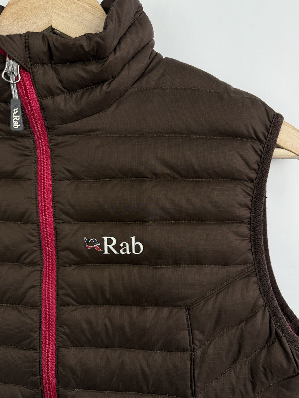 Rab 🇺🇸 Rab Pertex Microlight Puffer Vest Brown Woman Outdoor Y2K Size S / US 4 / IT 40 - 4 Thumbnail