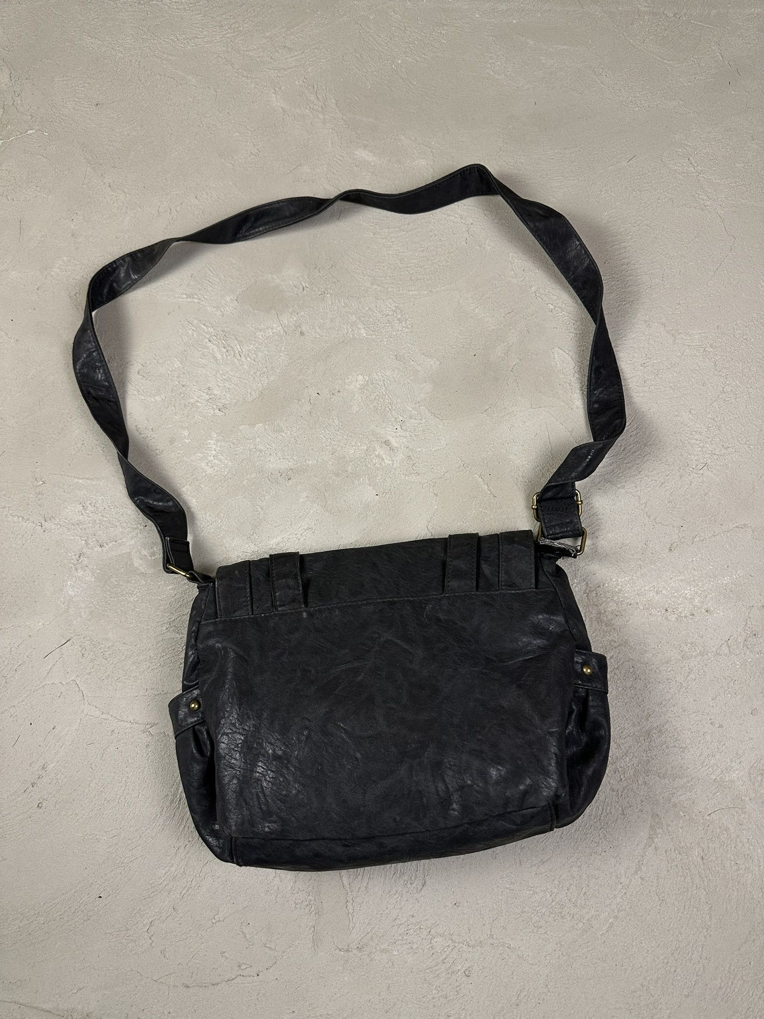 Kangol Vintage Y2k Kangol Leather Shoulder Bag Size ONE SIZE - 5 Thumbnail