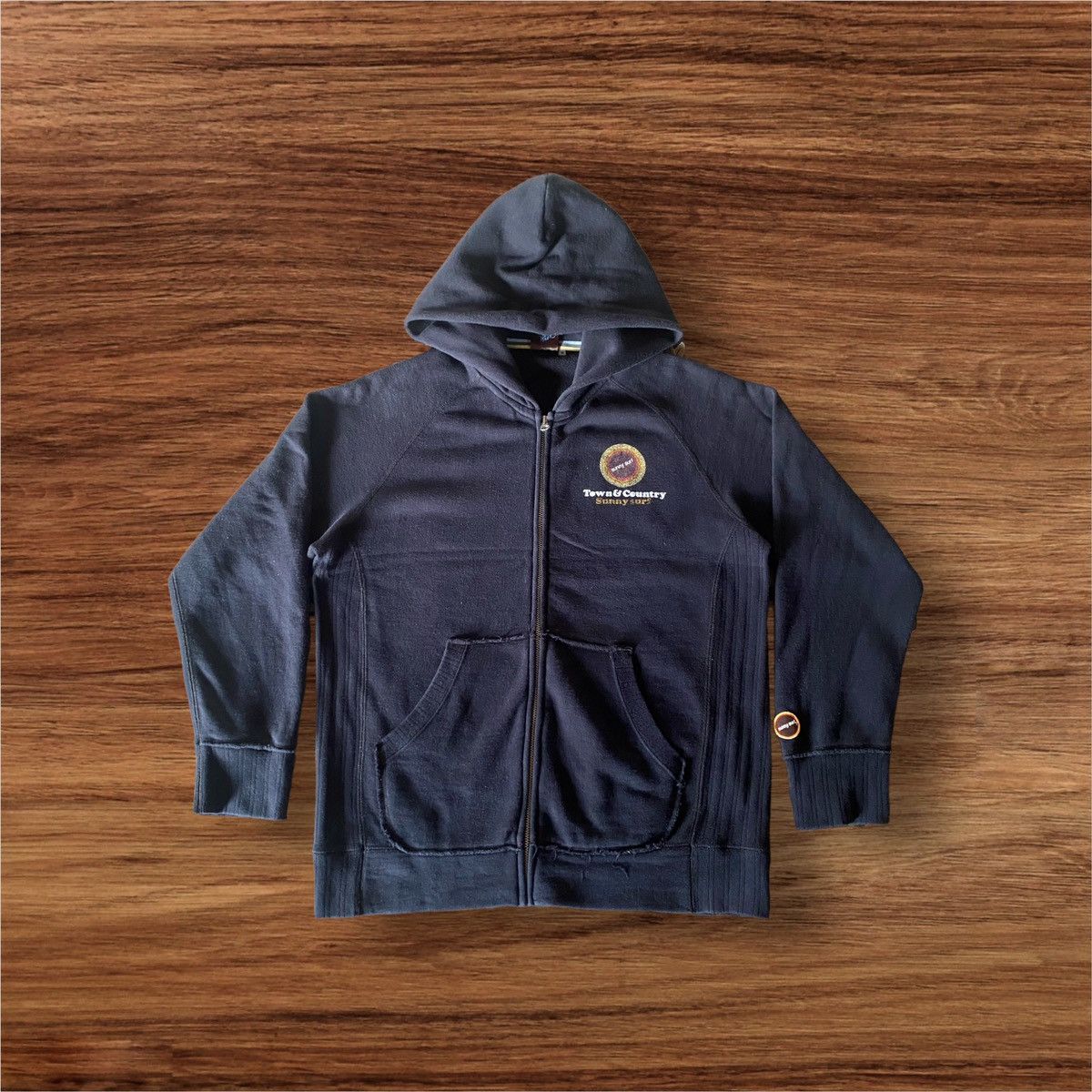 Japanese Brand Vintage Town & Country zipper Hoodie Size US L / EU 52-54 / 3 - 1 Thumbnail