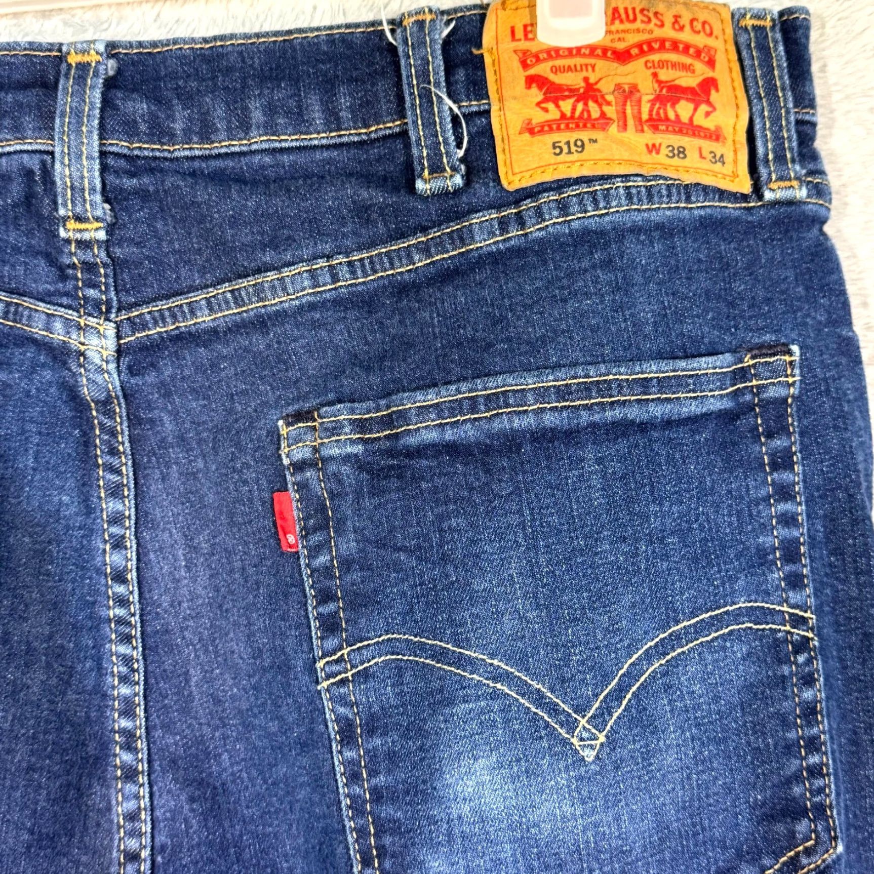 Levi's Levi’s 519 Men’s Jeans Straight Leg Denim Blue Mid-Rise 38 x 34 Regular Fit Jeans Size US 38 / EU 54 - 7 Thumbnail