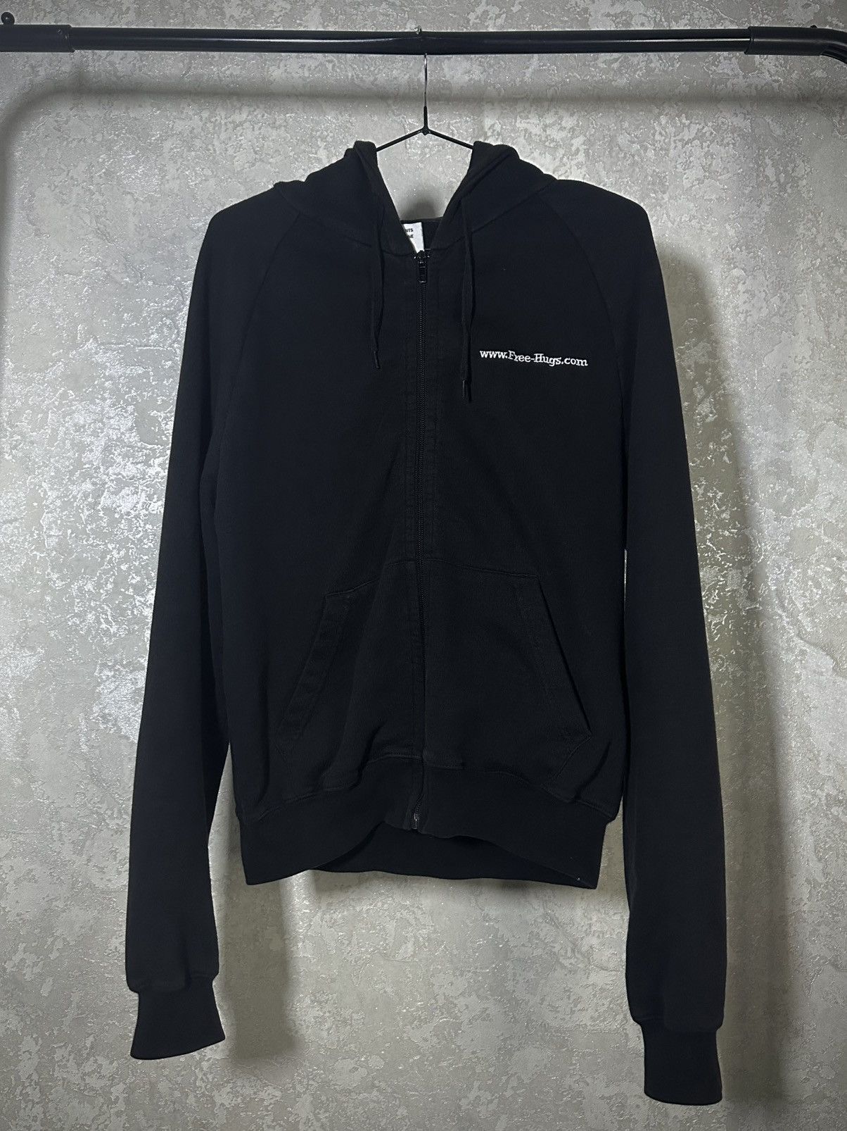 Vetements vetements free hugs zip hoodie | Grailed