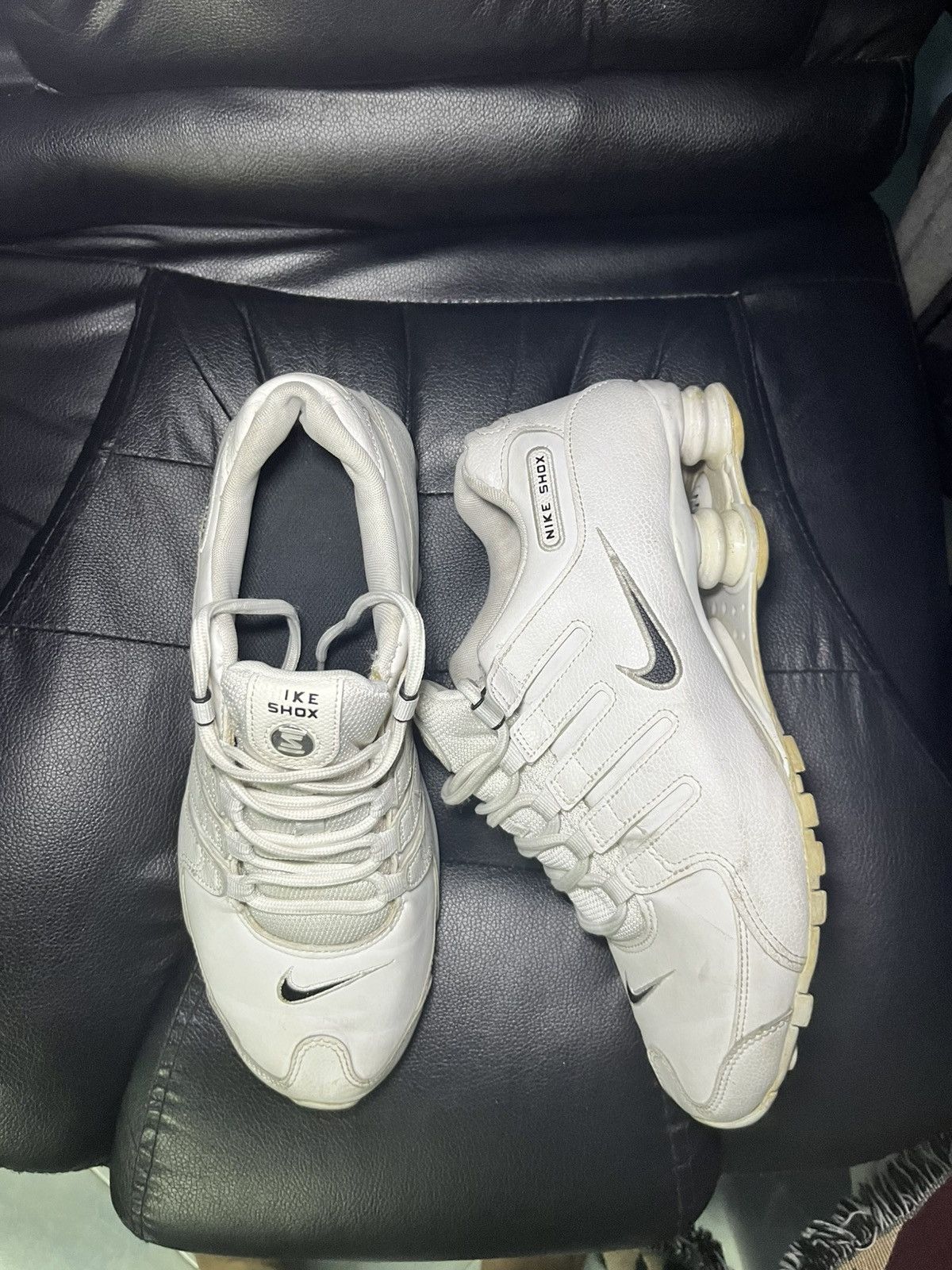 Nike Nike Shox NZ Leather Shoes Mens Size 8.5 White Size US 8.5 / EU 41-42 - 4 Thumbnail