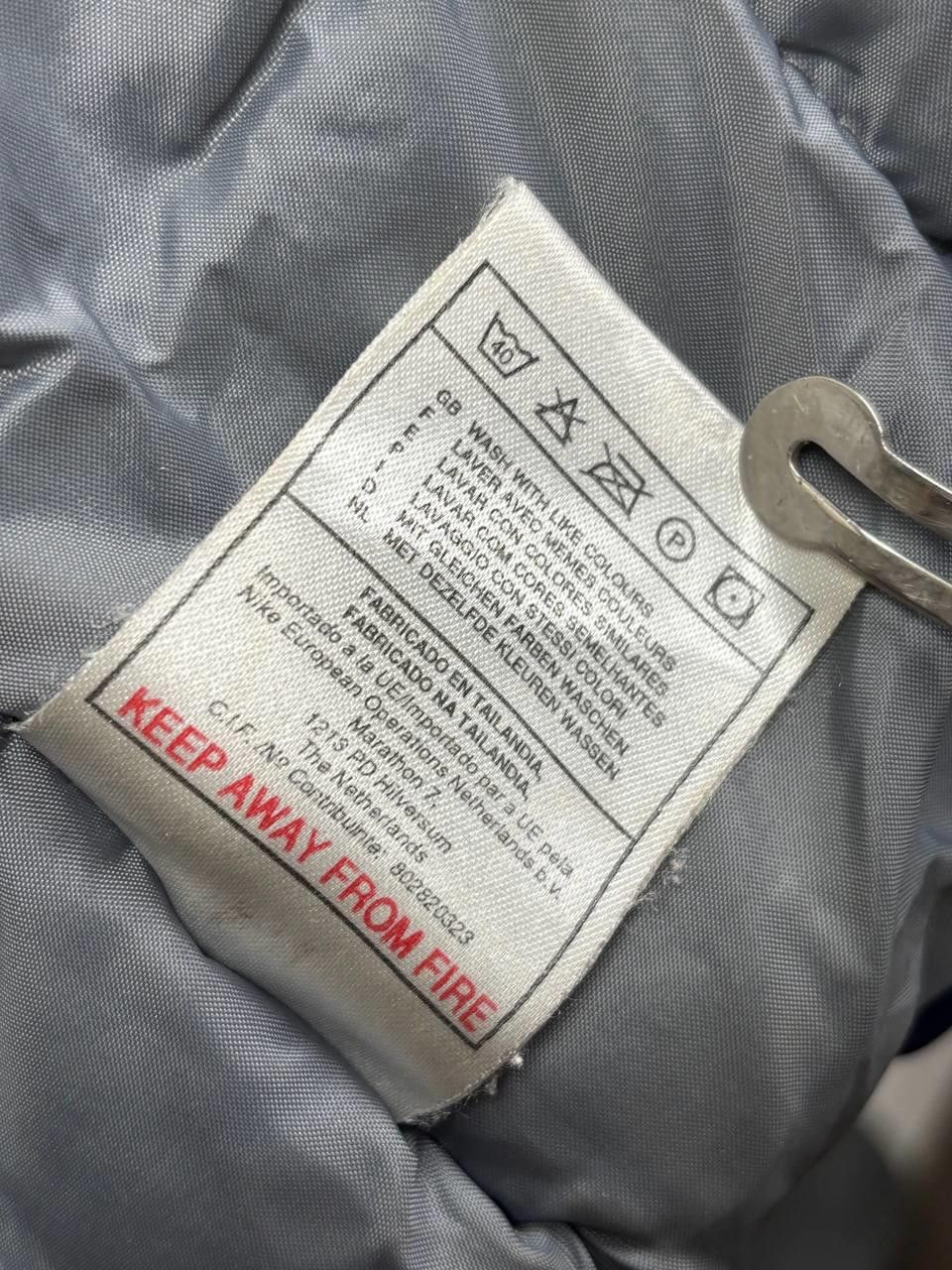 Nike Nike Jacket Size L Blue Big Swoosh Vintage Size US L / EU 52-54 / 3 - 9 Thumbnail