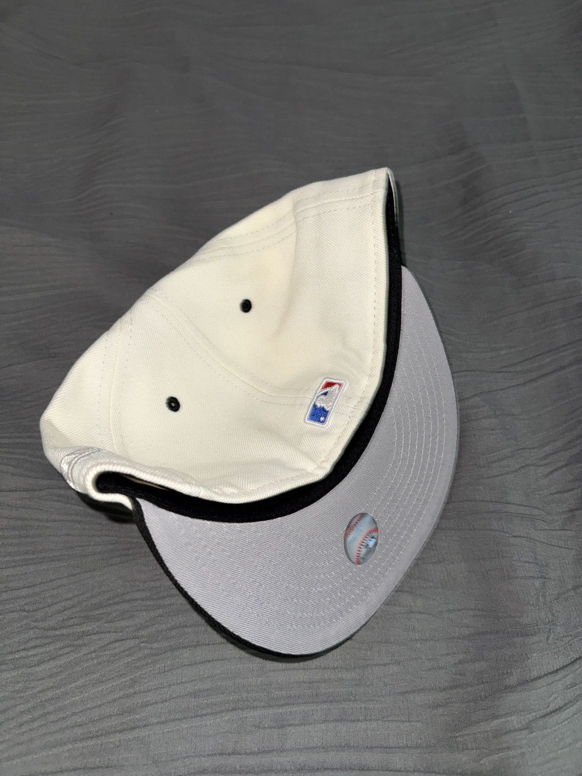 New Era Chicago Cubs fitted hat 7 3/8 capsule hats Size ONE SIZE - 2 Thumbnail
