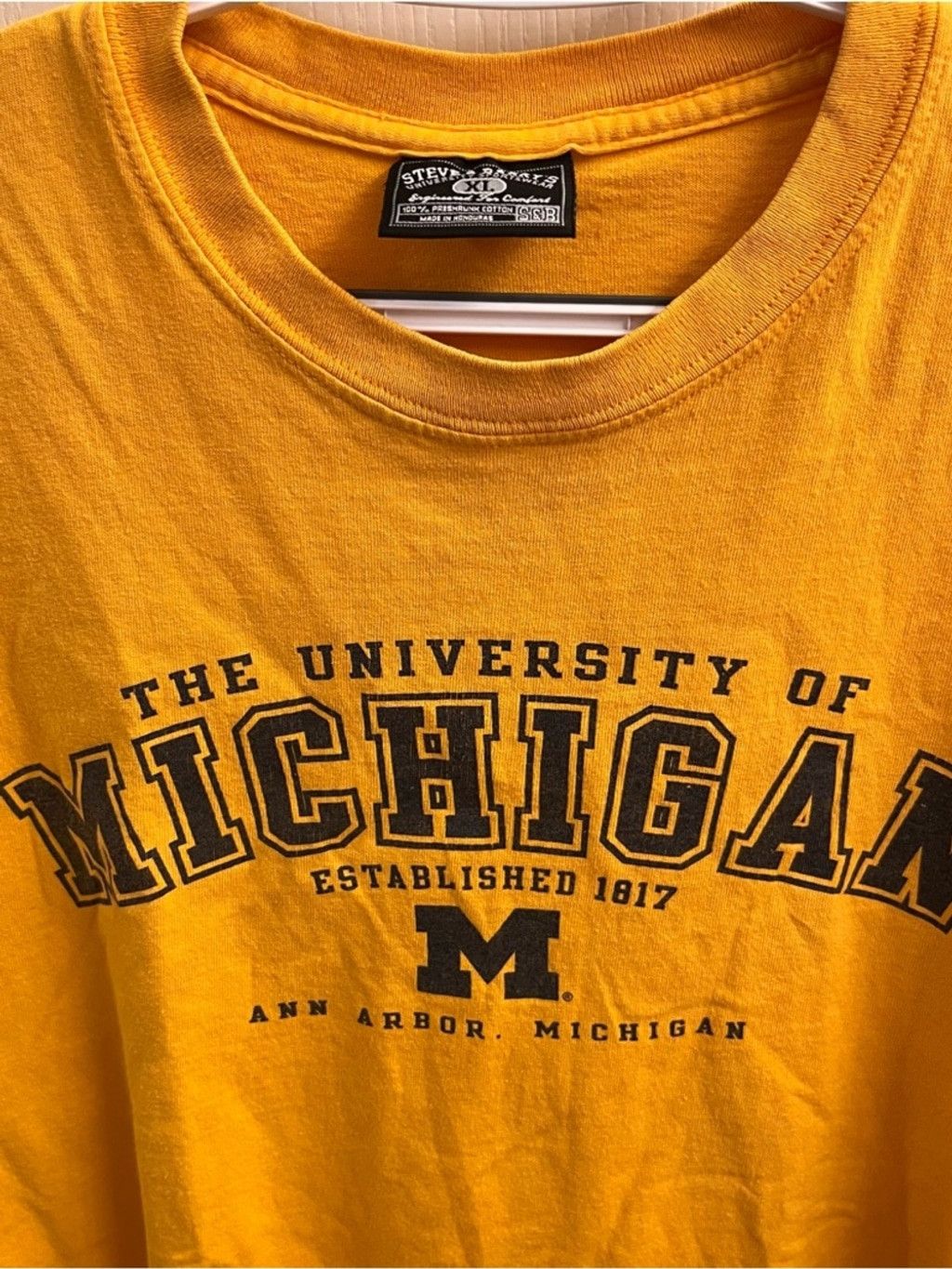 Steve And Barrys Steve&Barrys University of Michigan Short-Sleeve T-Shirt Size US XL / EU 56 / 4 - 2 Thumbnail