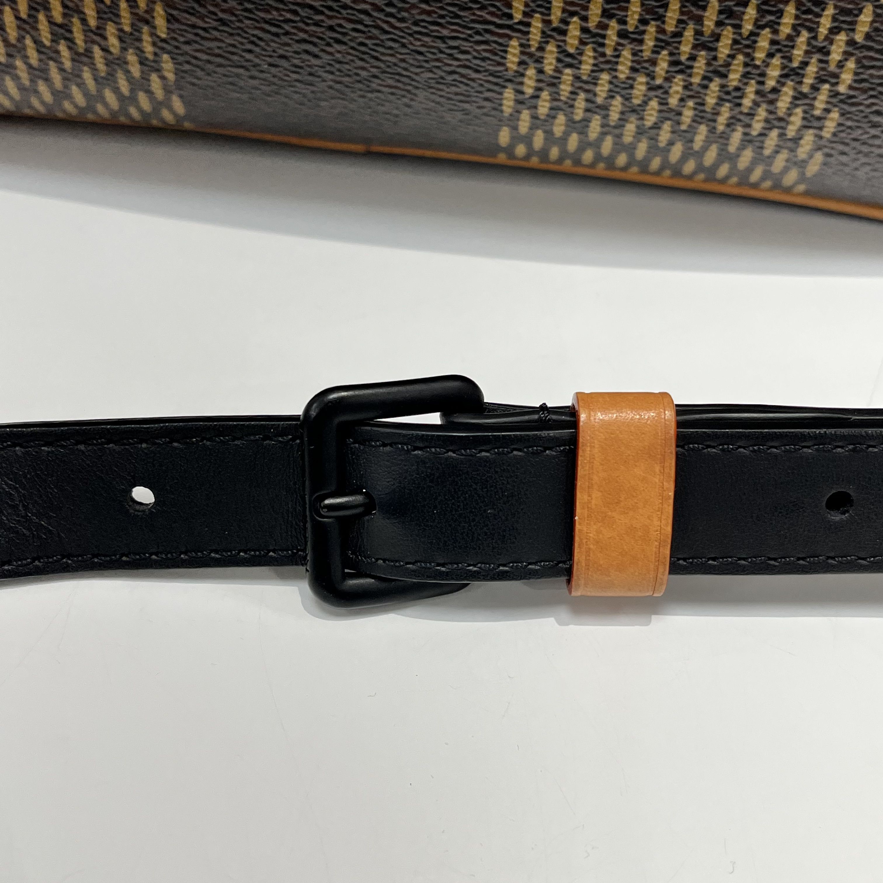 Louis Vuitton × Nigo × Virgil Abloh Louis Vuitton Virgil Abloh x Nigo Nil Messenger Giant Brown Size ONE SIZE - 21 Thumbnail