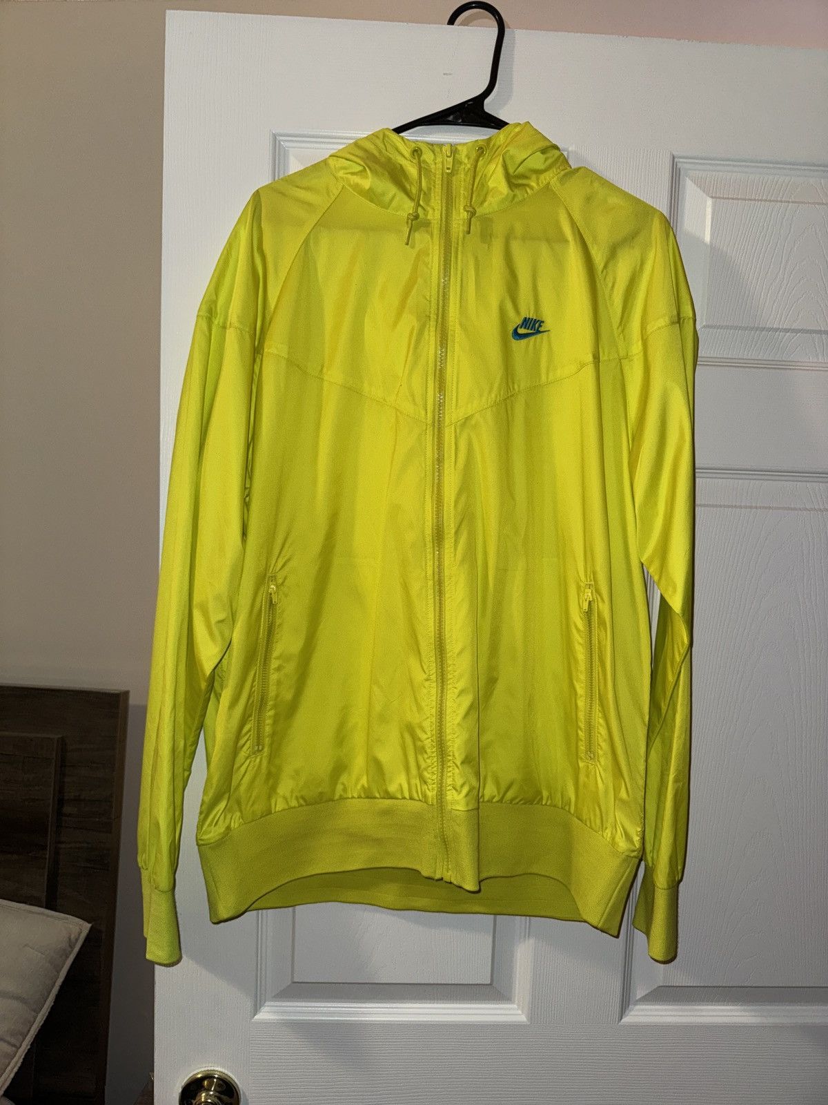 Nike Nike Men’s Neon Yellow Full-Zip Windbreaker Jacket – Size L Size US L / EU 52-54 / 3 - 1 Thumbnail