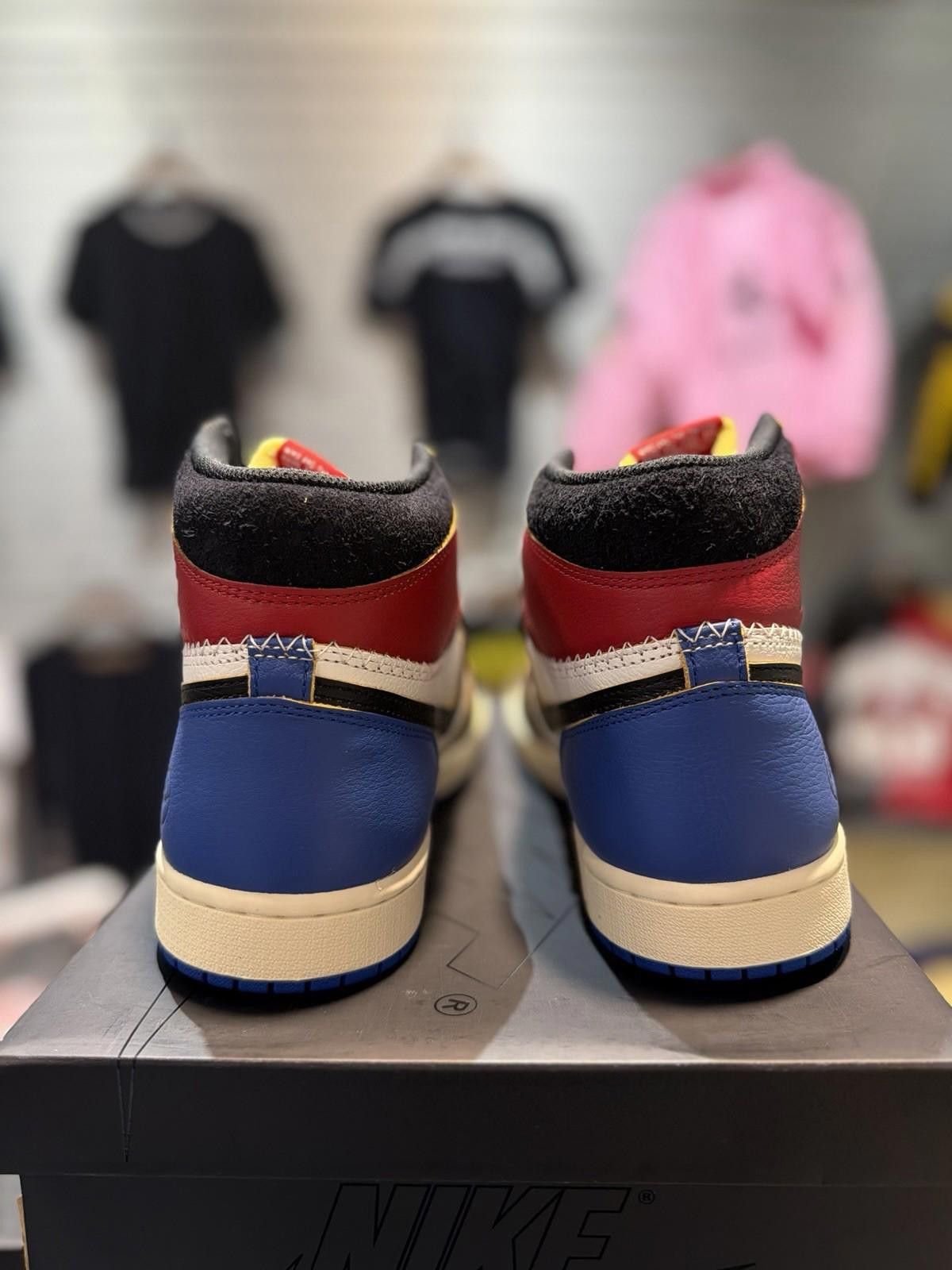 Jordan Brand Air Jordan 1 x Union x Fragment Black and Varsity Red (11.5) Size US 11.5 / EU 44-45 - 8 Thumbnail