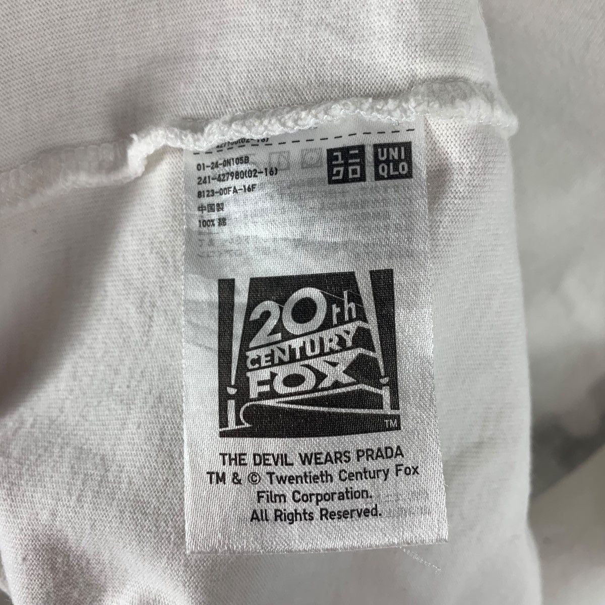 Uniqlo THE DEVILS WEARS PRADA Movie tee shirt Size US XL / EU 56 / 4 - 10 Thumbnail