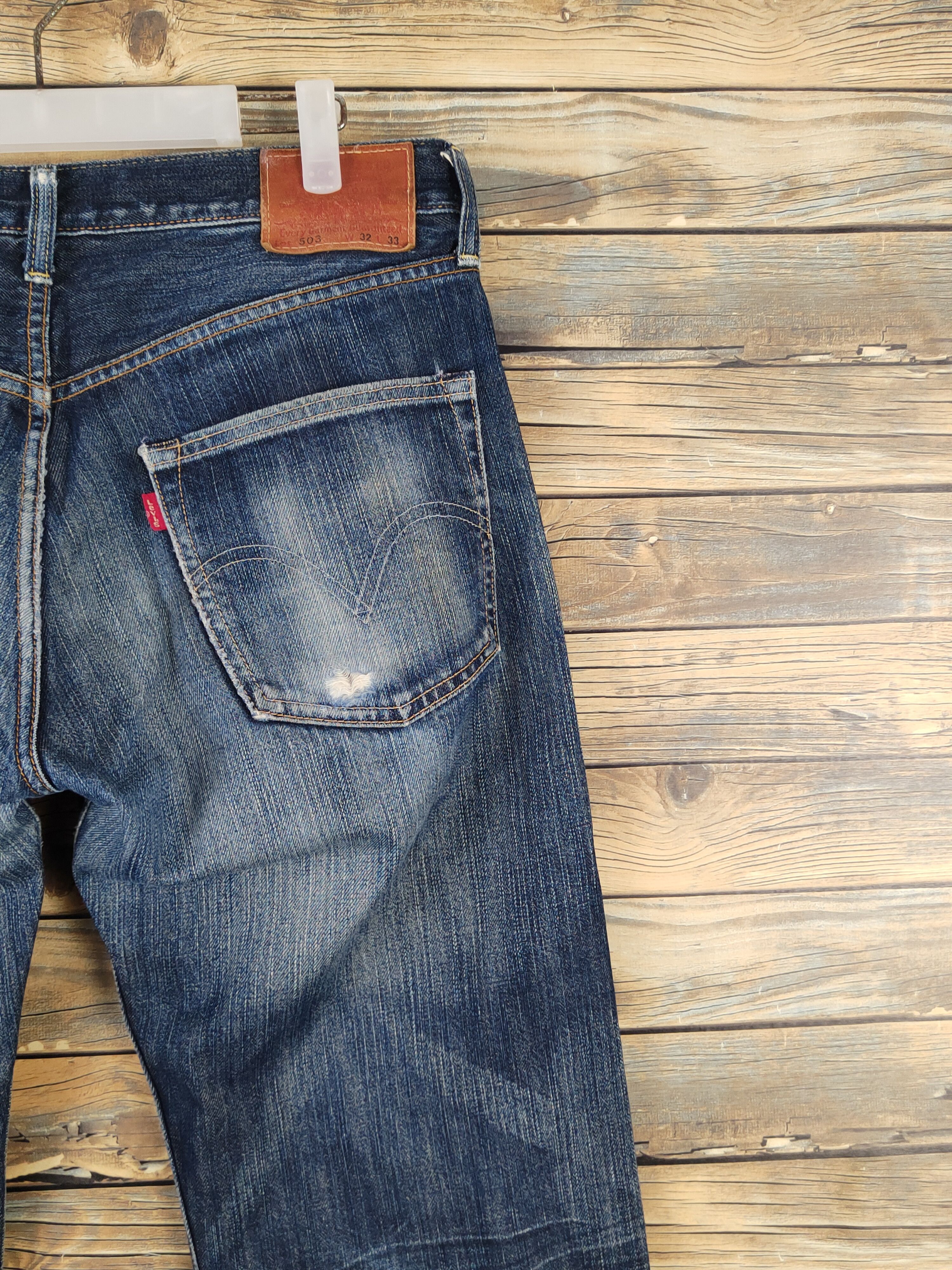 Levi's Levi's Dark Blue Distressed Ripped denim Jeans #W1399 Size US 33 - 10 Thumbnail
