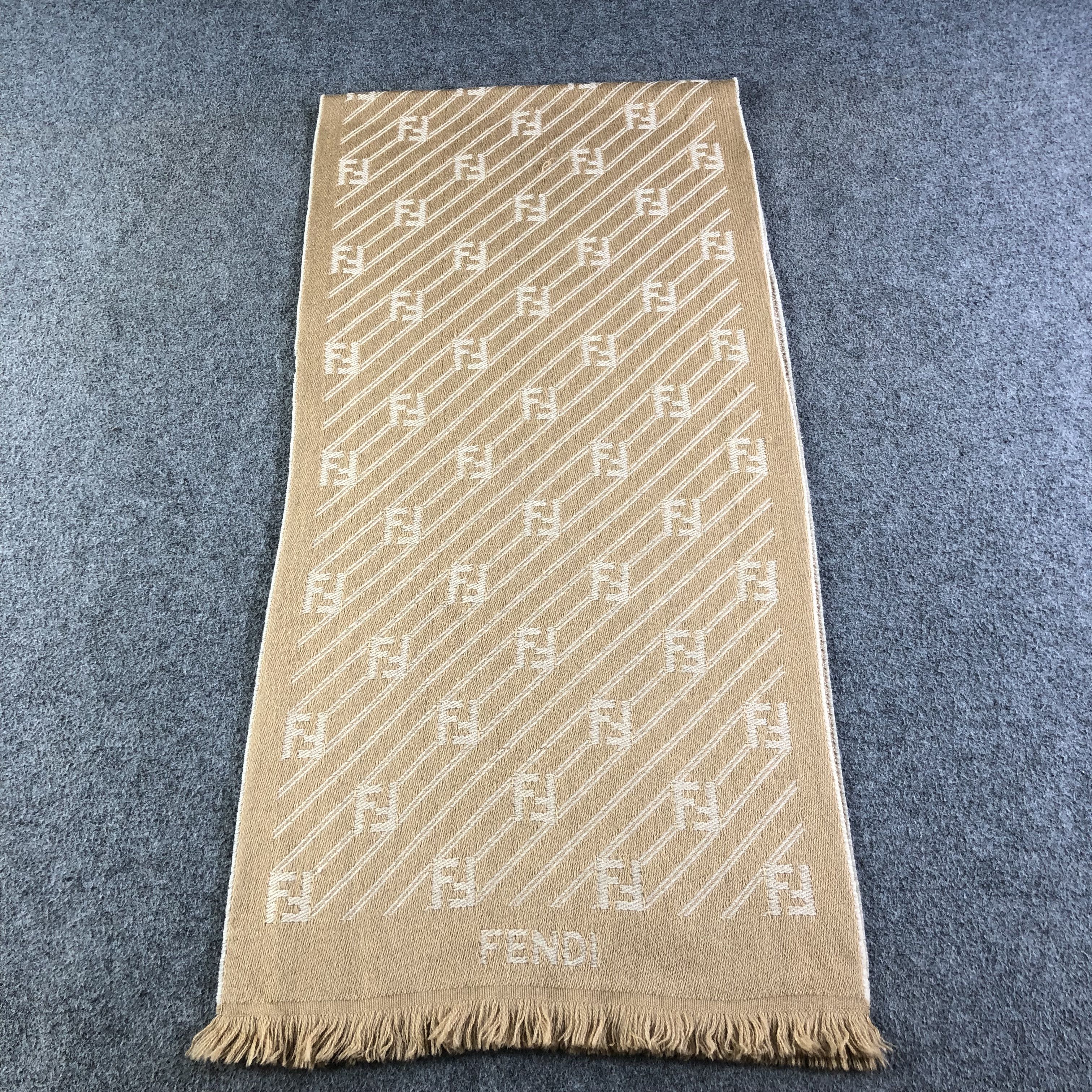 Fendi Fendi FF Monogram Wool Scarf Muffler V1729 Size ONE SIZE - 2 Thumbnail