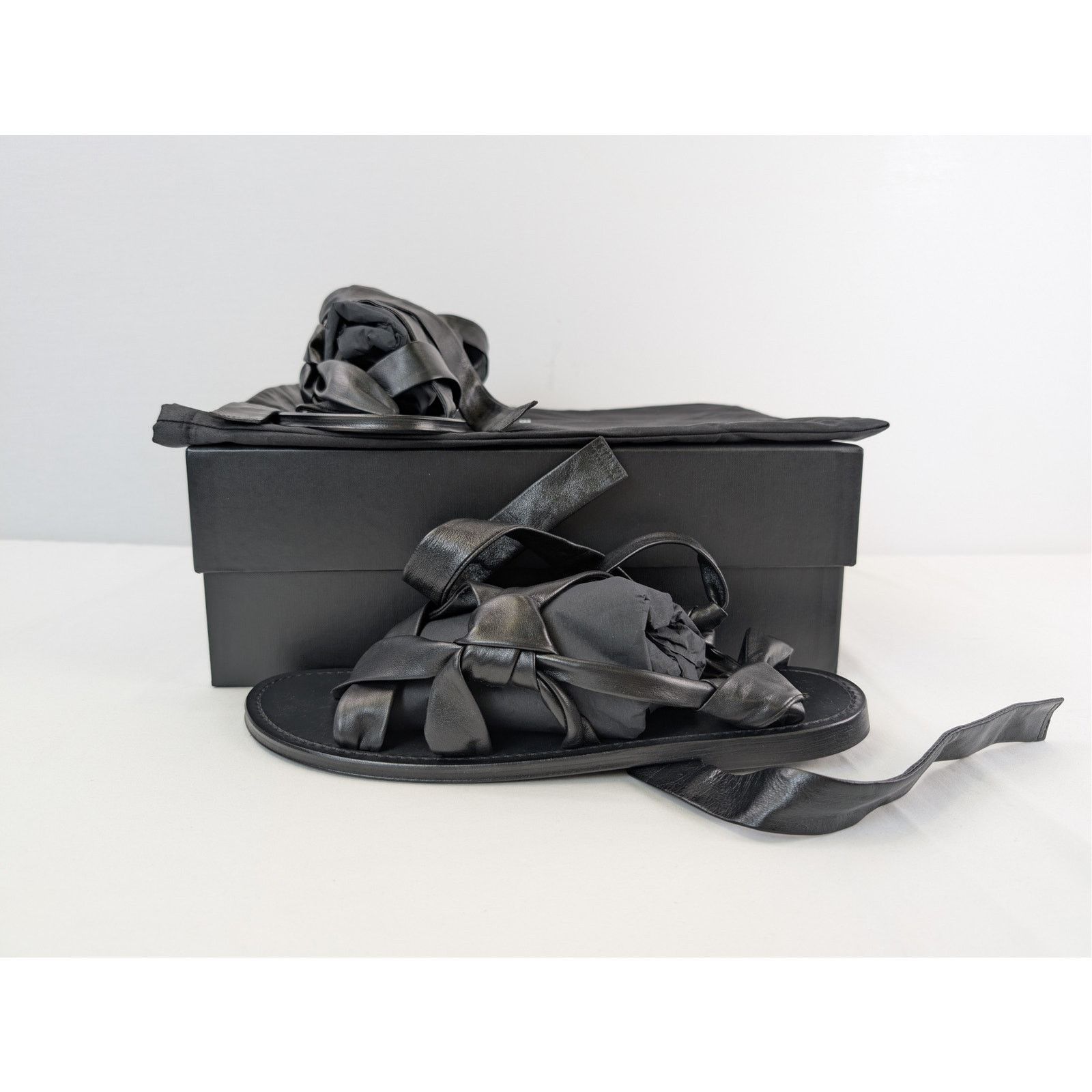 Saint Laurent Paris o1rshd1 Nolan Sandal in Nero Size US 12 / EU 45 - 18 Thumbnail