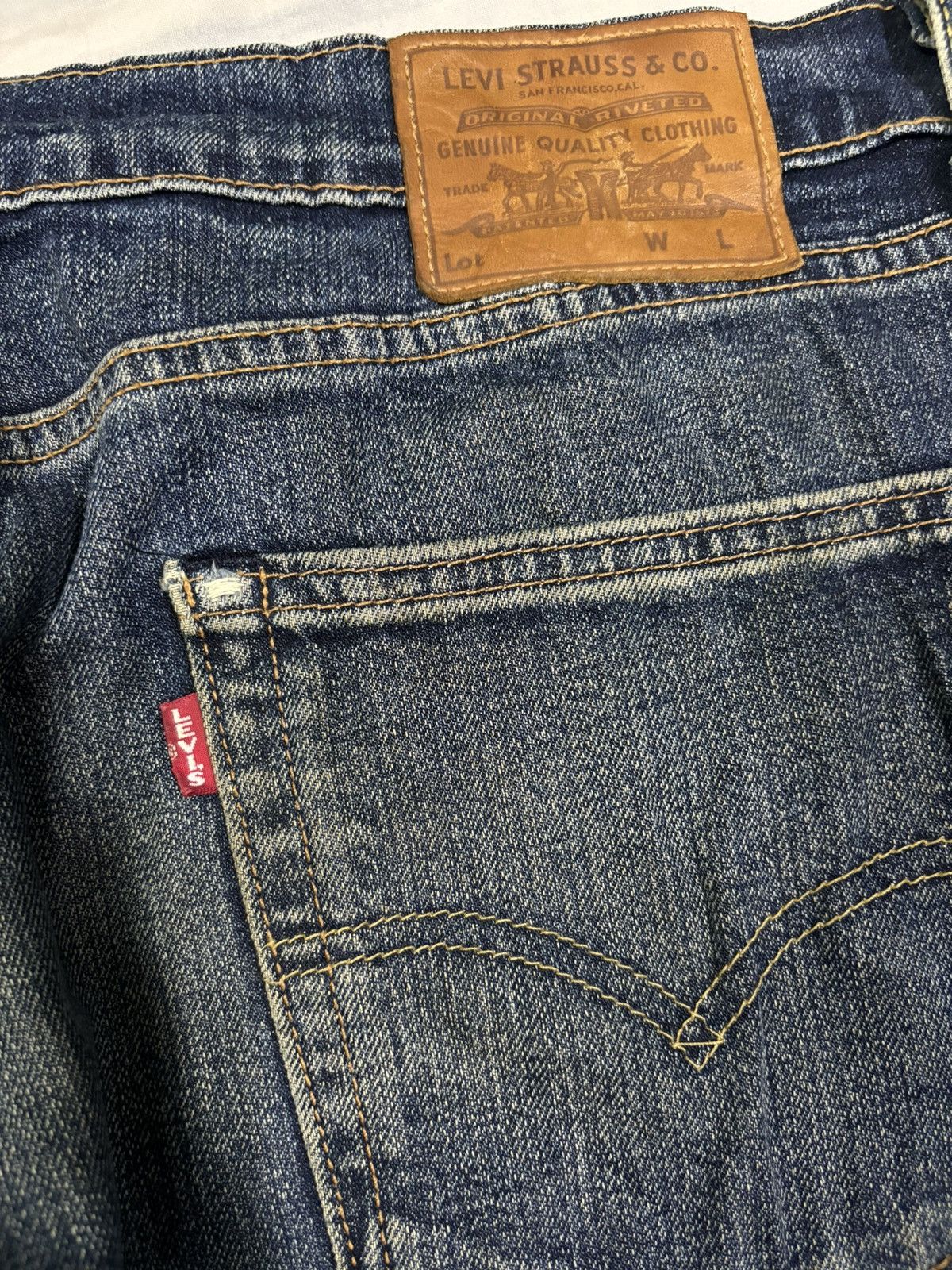 Levi's Vintage Clothing Vintage Y2K Levis Premium Big E Loose Fit Distressed Jeans Size US 34 / EU 50 - 13 Thumbnail