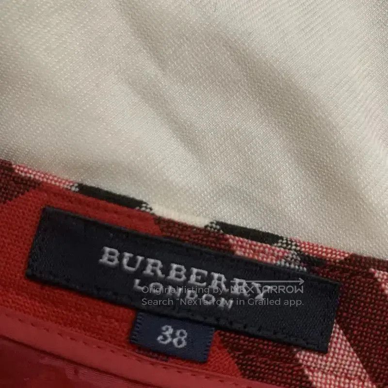 Burberry Burberry Red Wool Check Long Skirt. Size 27" / US 4 / IT 40 - 3 Thumbnail