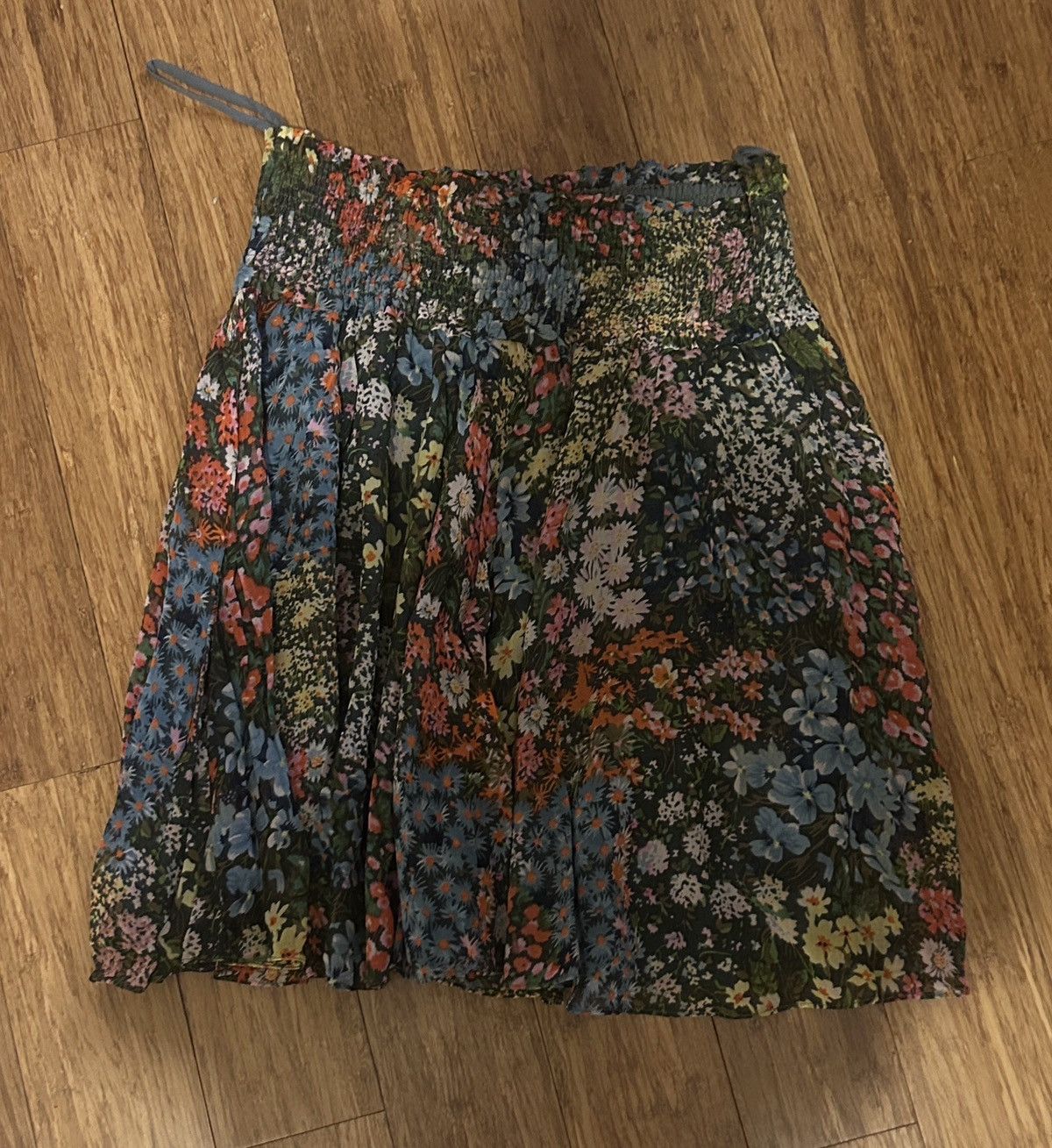 Other Needle & Thread Floral Skirt size UK 10/US 6 Size 28" / US 6 / IT 42 - 2 Thumbnail