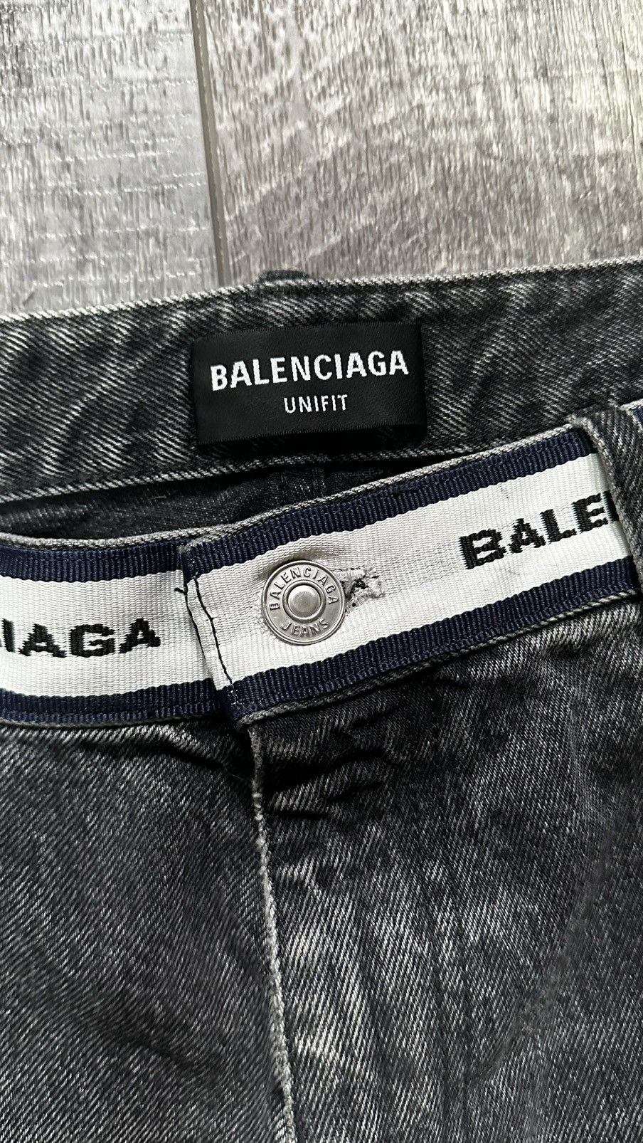 Balenciaga Balenciaga logo wasitband jeans Size US 34 / EU 50 - 2 Thumbnail