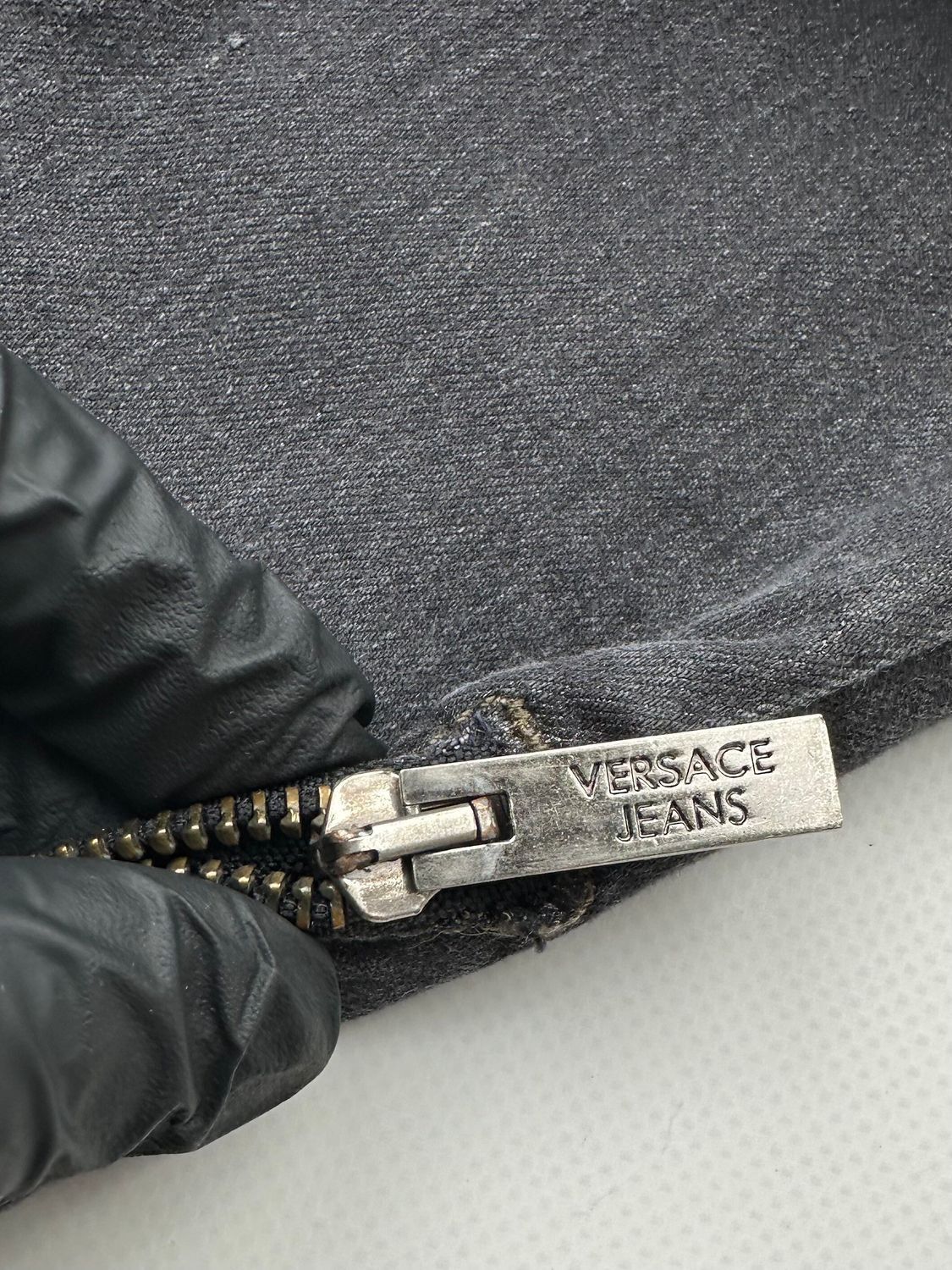 Versace Versace Vintage Zipped Skinny Jeans (151) Size 27" / US 4 / IT 40 - 4 Thumbnail