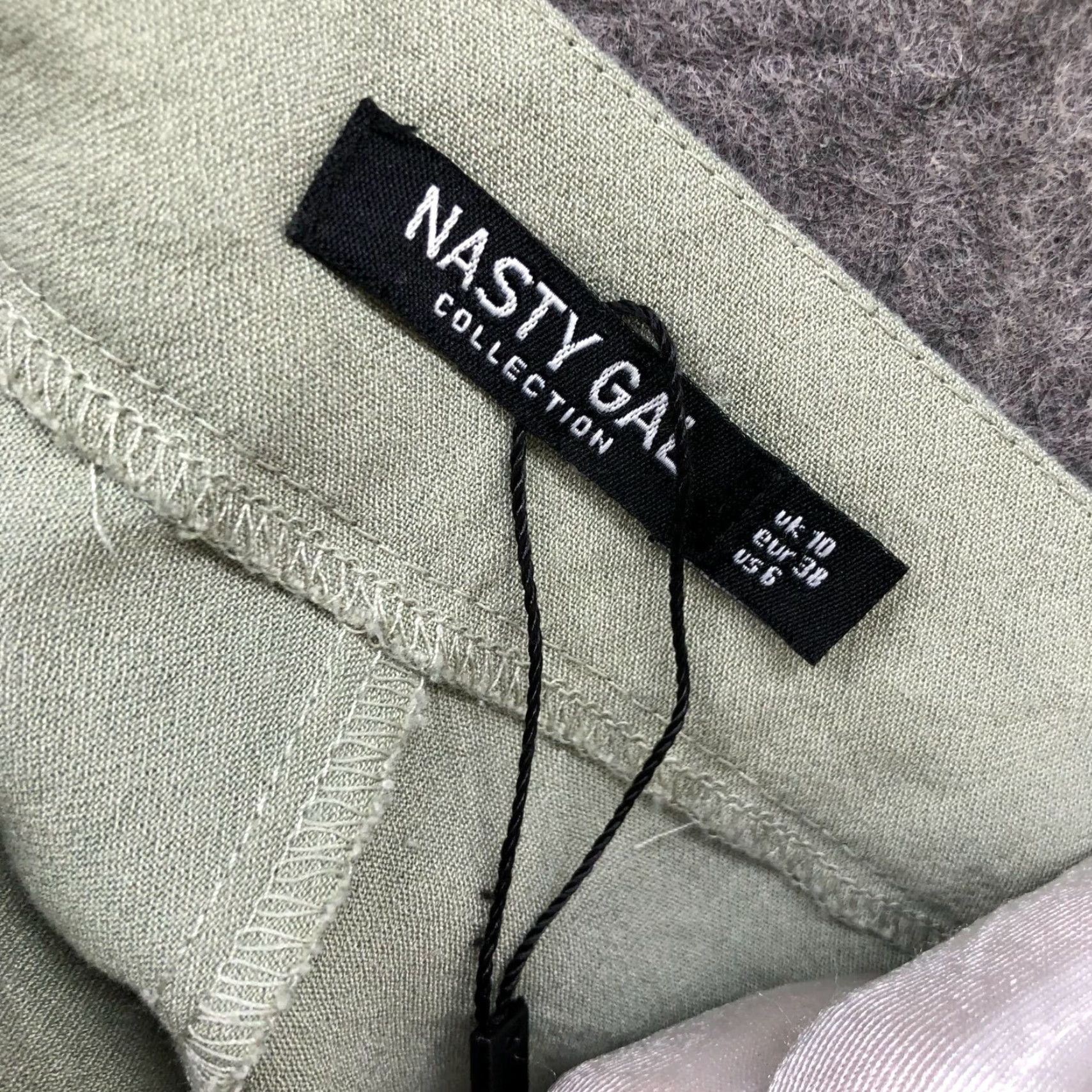Nasty Gal Nasty Gal High Waisted Wide Leg Pants Women Sz 6 Pleated Front Lightweight Green Size 28" / US 6 / IT 42 - 5 Thumbnail