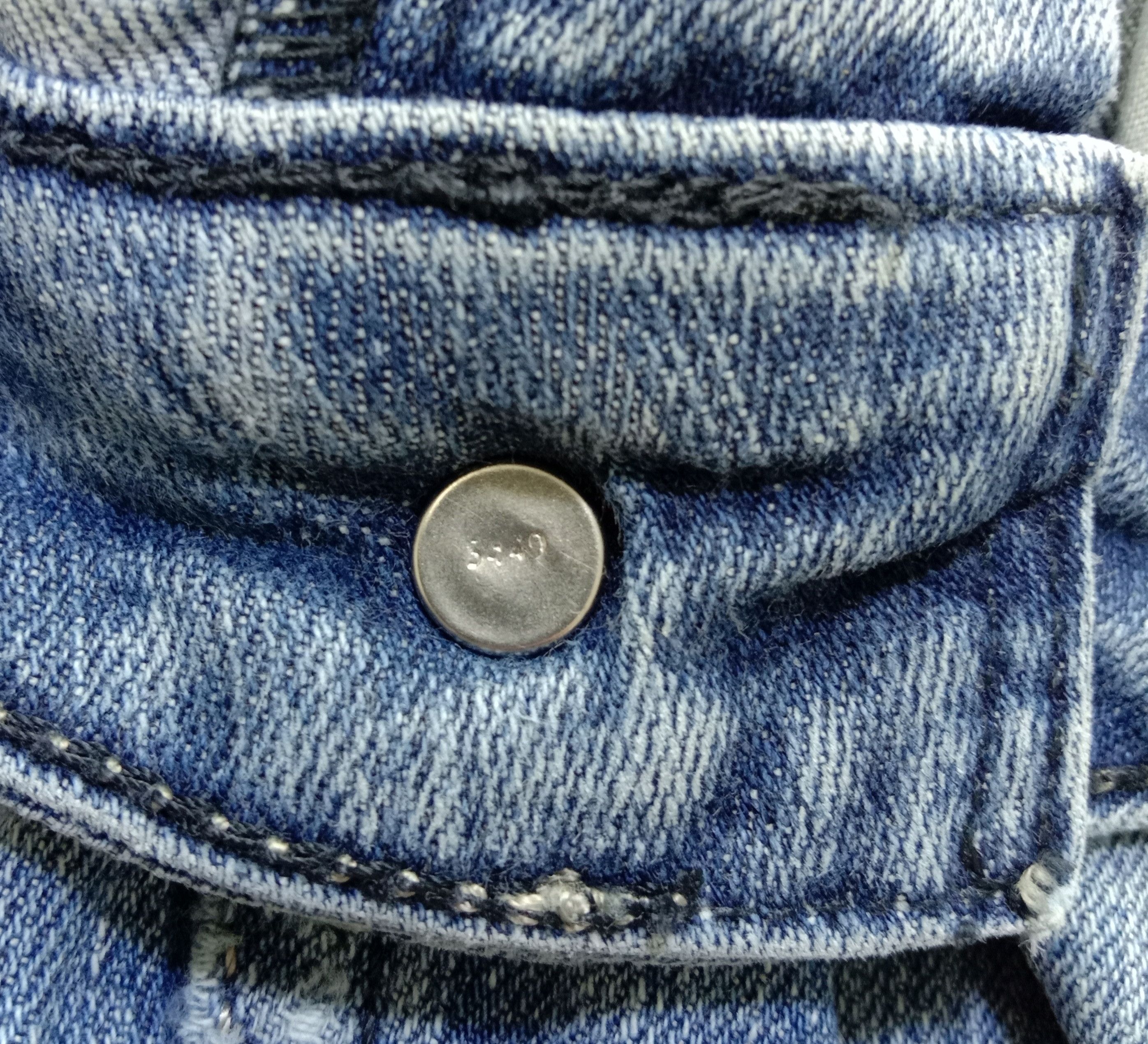 Levi's Vintage Levi's 528 Curvy Cut Jeans Size 26" / US 2 / IT 38 - 10 Thumbnail