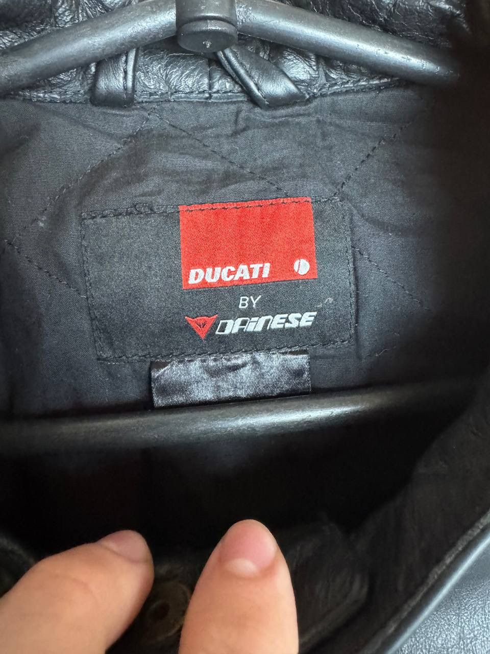 Dainese DUCATI LETHER JACKET Size US L / EU 52-54 / 3 - 11 Thumbnail