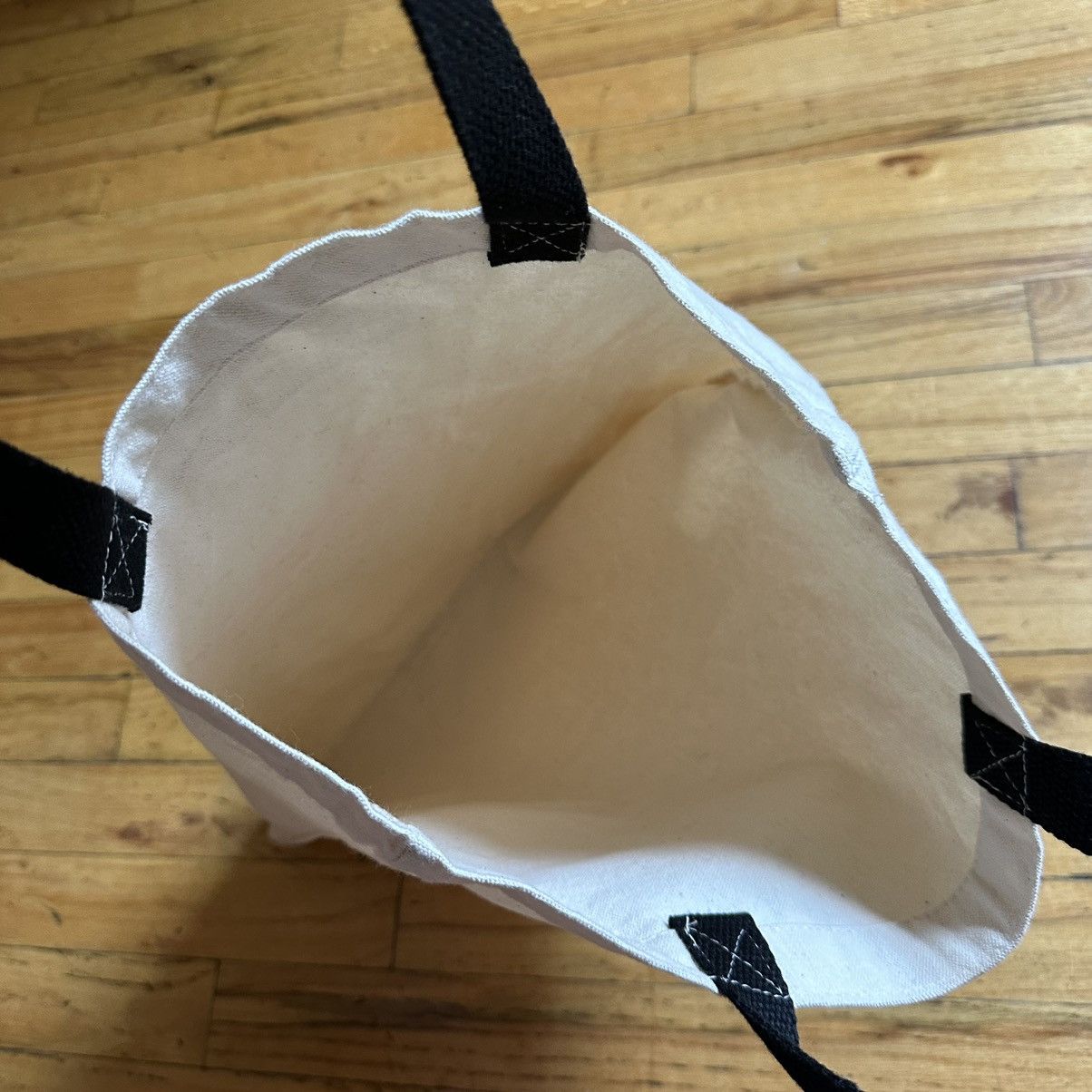 Uniqlo Uniqlo C tote NWOT Size ONE SIZE - 4 Thumbnail