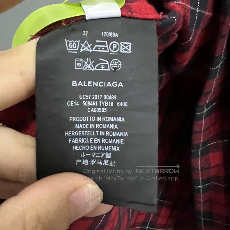 Balenciaga Balenciaga size 37 Black and Red Plaid Hooded Zip Jacket Size US M / EU 48-50 / 2 - 3 Thumbnail