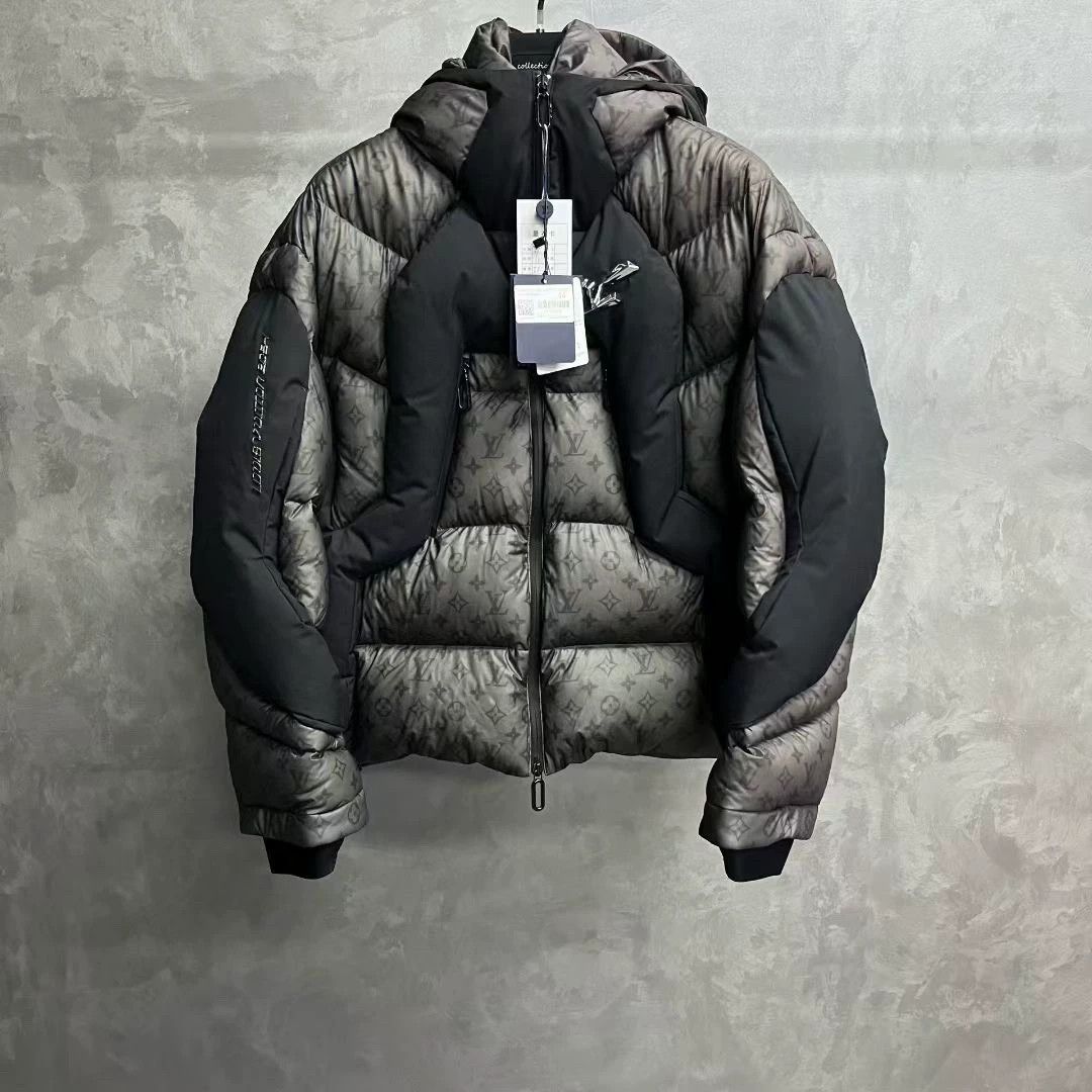 Louis Vuitton latest grey thermal puffy hooded jacket Size US L / EU 52-54 / 3 - 1 Thumbnail