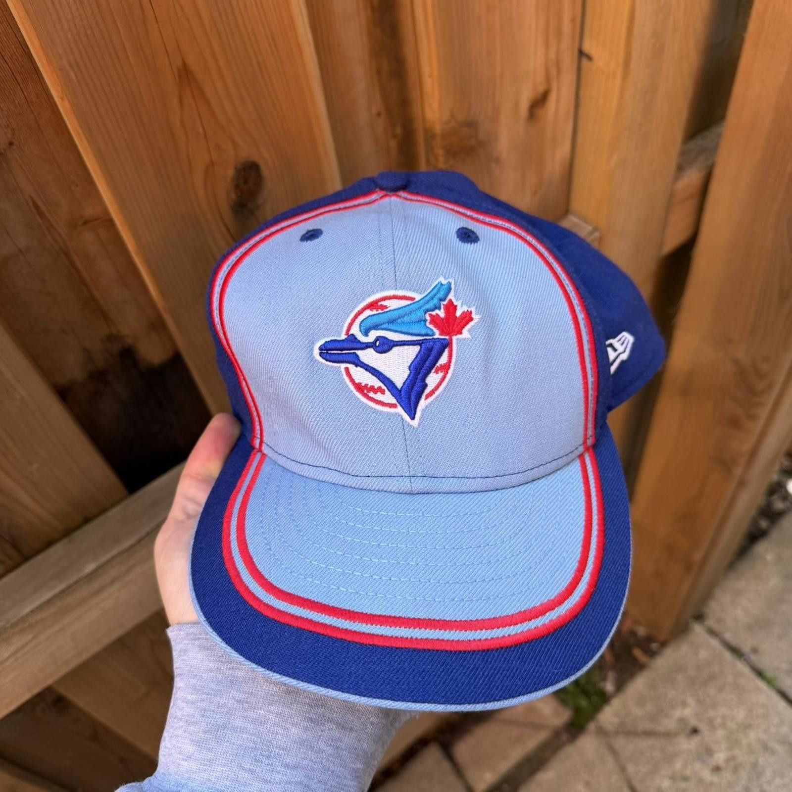 New Era Vintage Toronto blue jays retro style fitted hat 00s 7 1/4 Size ONE SIZE - 1 Thumbnail