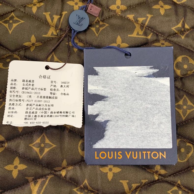 Louis Vuitton Louis Vuitton 22 black logo print zipper jacket Size XS / US 0-2 / IT 36-38 - 6 Thumbnail