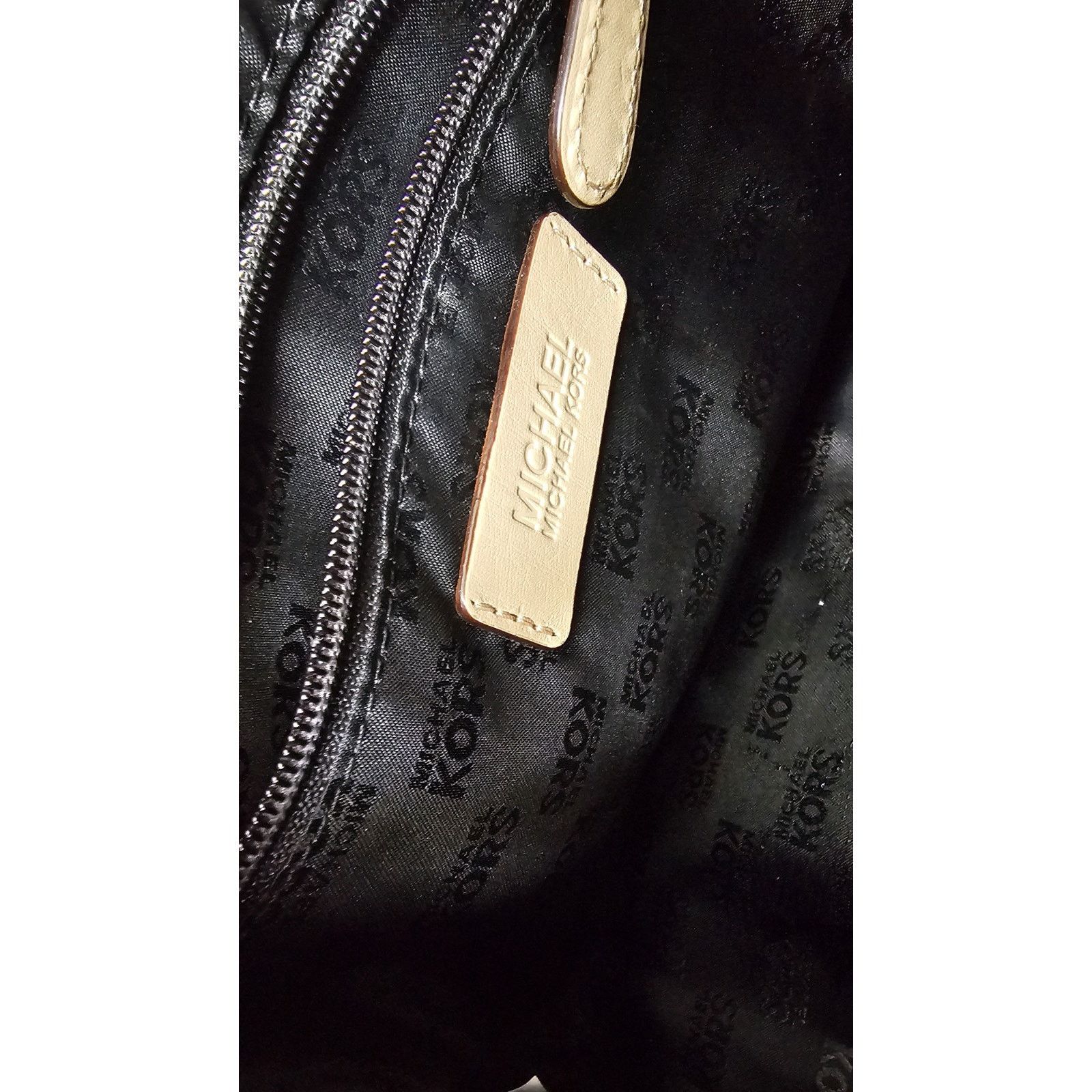 Michael Kors Michael Kors Signature Black Patent Leather Monogram Size ONE SIZE - 3 Thumbnail