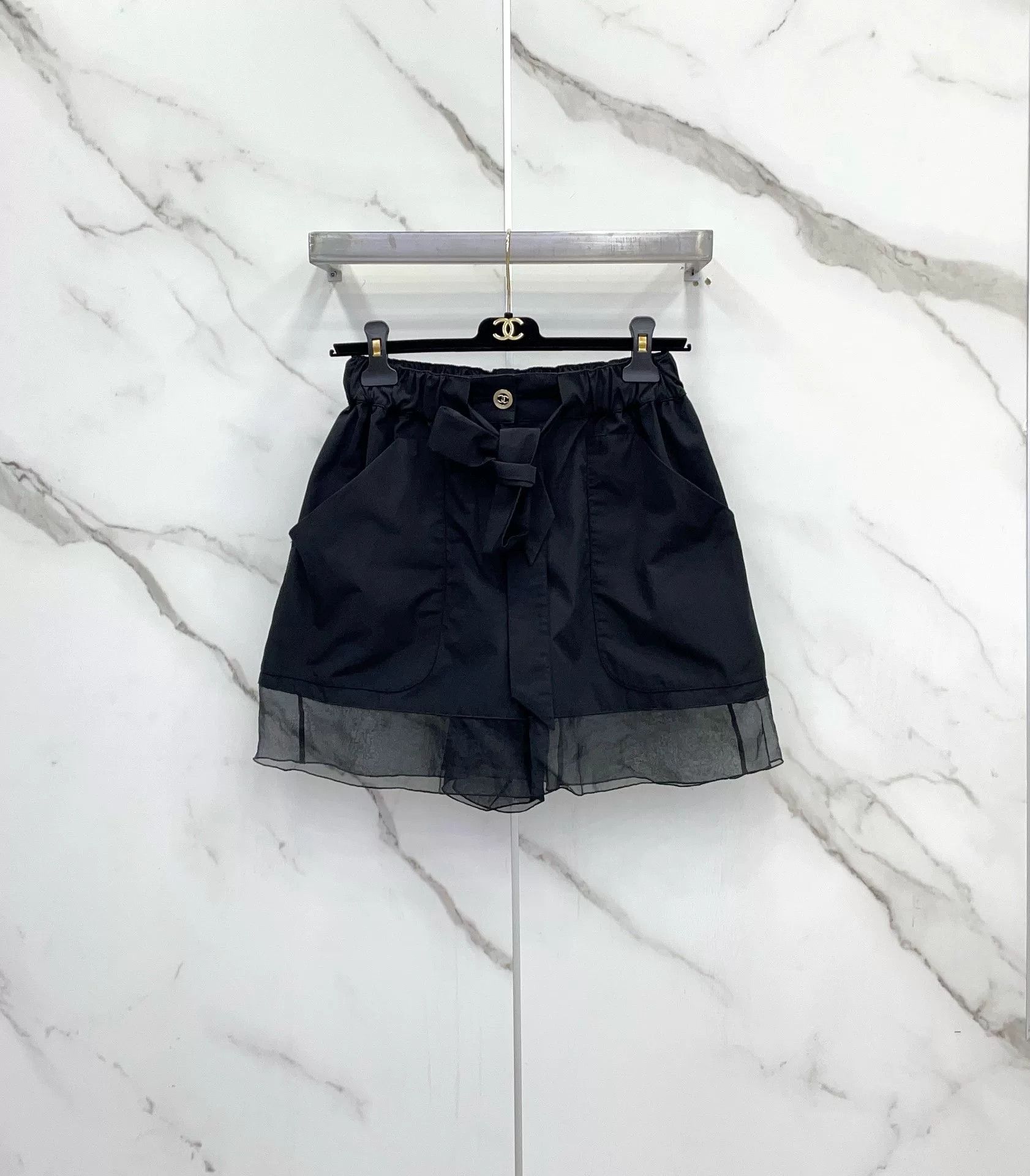Chanel Chanel Black Tulle Bow Tie Shorts Size 34" / US 12 / IT 48 - 1 Thumbnail
