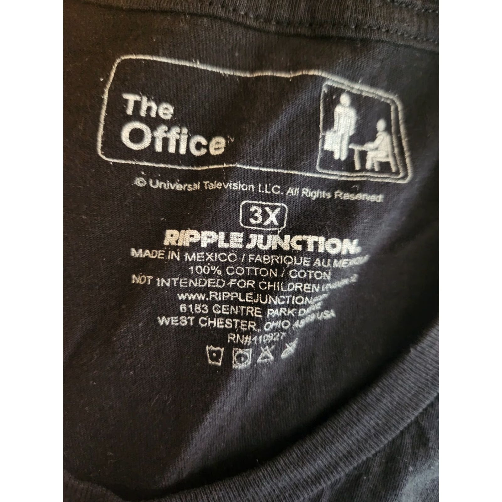 Ripple Junction THE OFFICE Michael Scott How The Turntables Black Unisex T-Shirt Adult 3XL Mens Shirt Graphic Print Cotton Crew Neck 3XL Black The Office TV Size US XXL / EU 58 / 5 - 2 Thumbnail