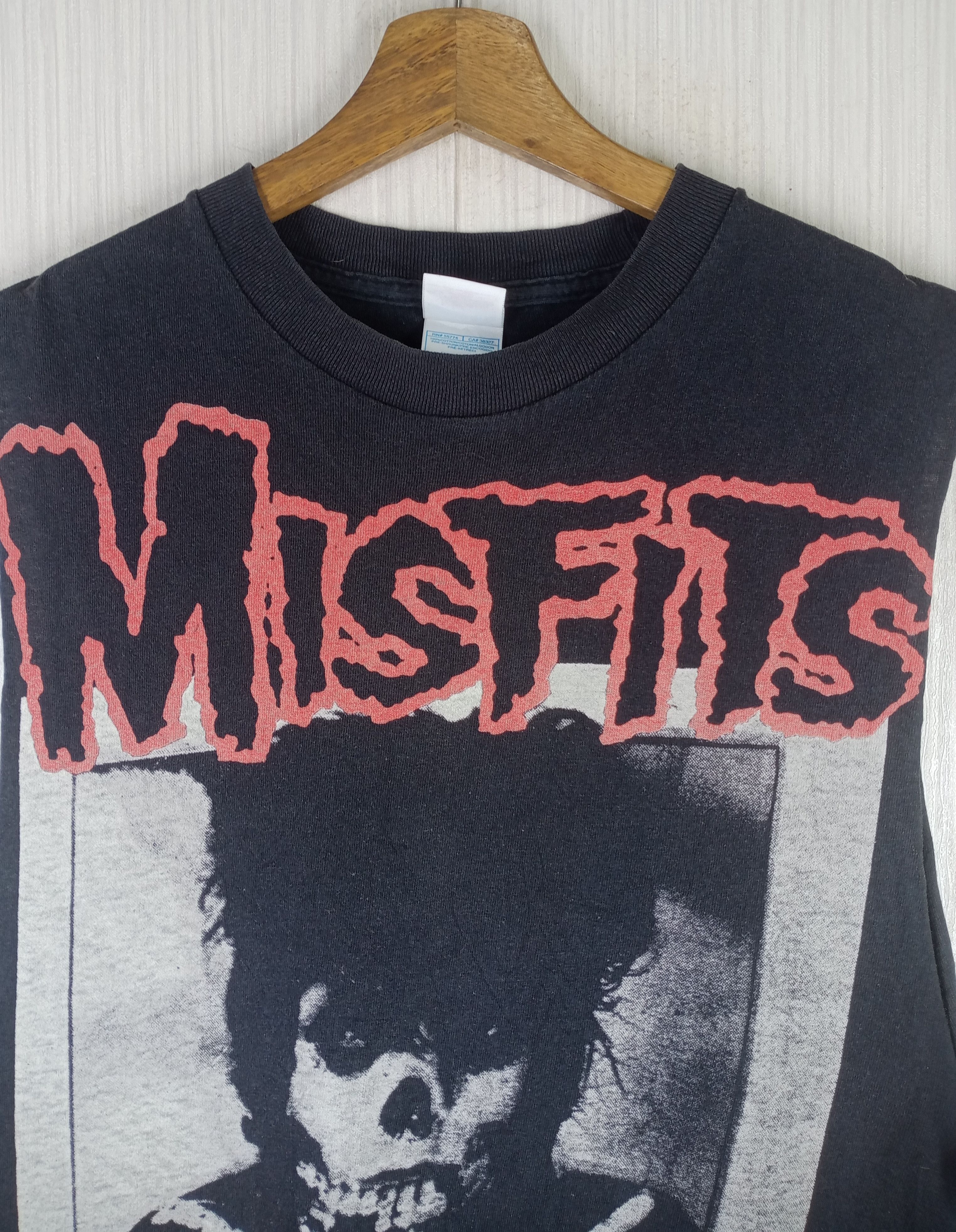Misfits Rare Vintage 2007 Misfits Skull Skeleton Sleeveless Tshirt Size US M / EU 48-50 / 2 - 3 Thumbnail