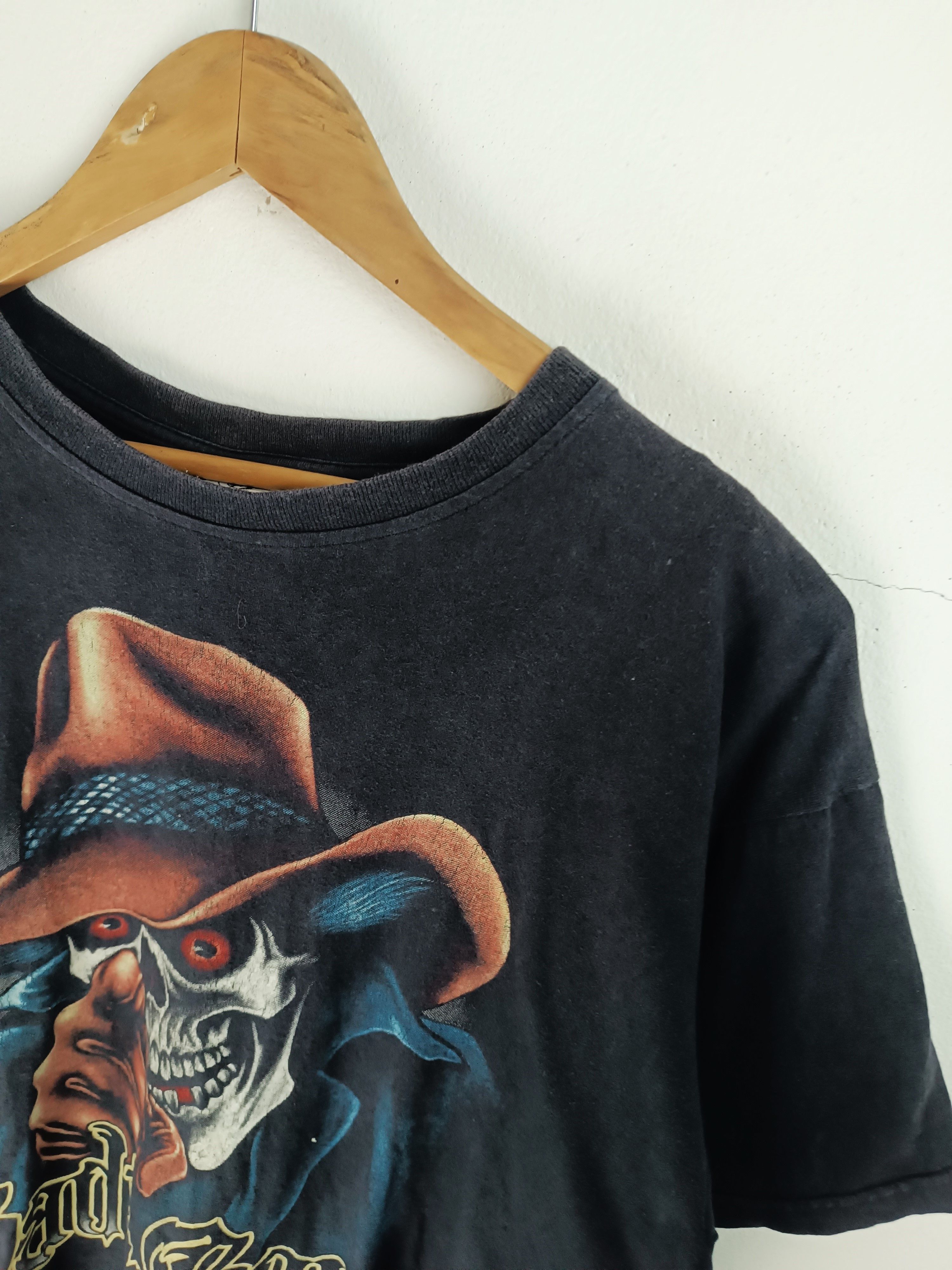 Vintage VINTAGE Y2K BAD TO THE BONE SKULL HORROR FADED ADULT TEE Size US XL / EU 56 / 4 - 10 Thumbnail