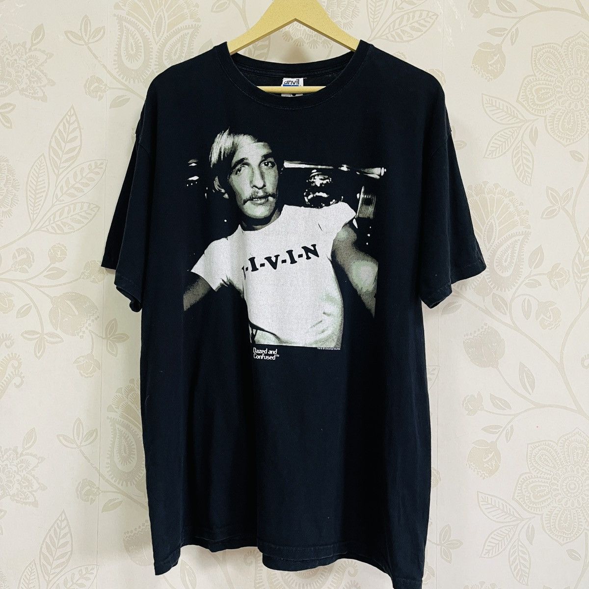 Universal Studios × Vintage Vintage Matthew McConaughey Dazed And Confused Movie TShirt Size US L / EU 52-54 / 3 - 1 Thumbnail
