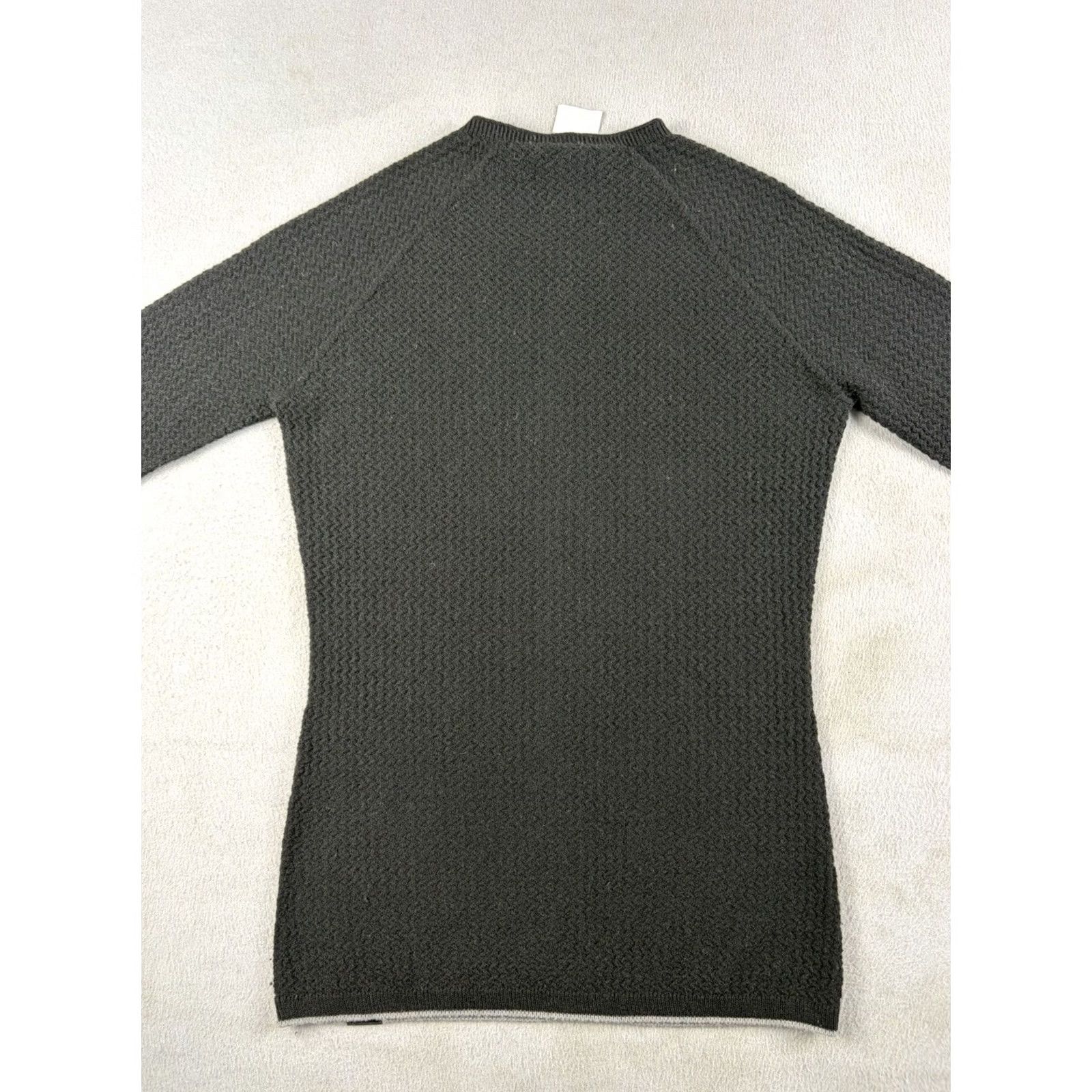 Patagonia Patagonia T-Shirt Women’s Small Black Merino Baselayer Long Sleeve Activewear Size S / US 4 / IT 40 - 5 Thumbnail