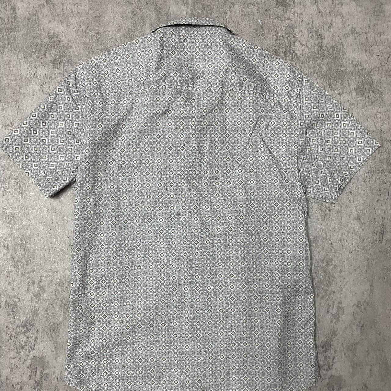 Other White and blue short sleeve button up shirt #Summer Size US L / EU 52-54 / 3 - 4 Thumbnail