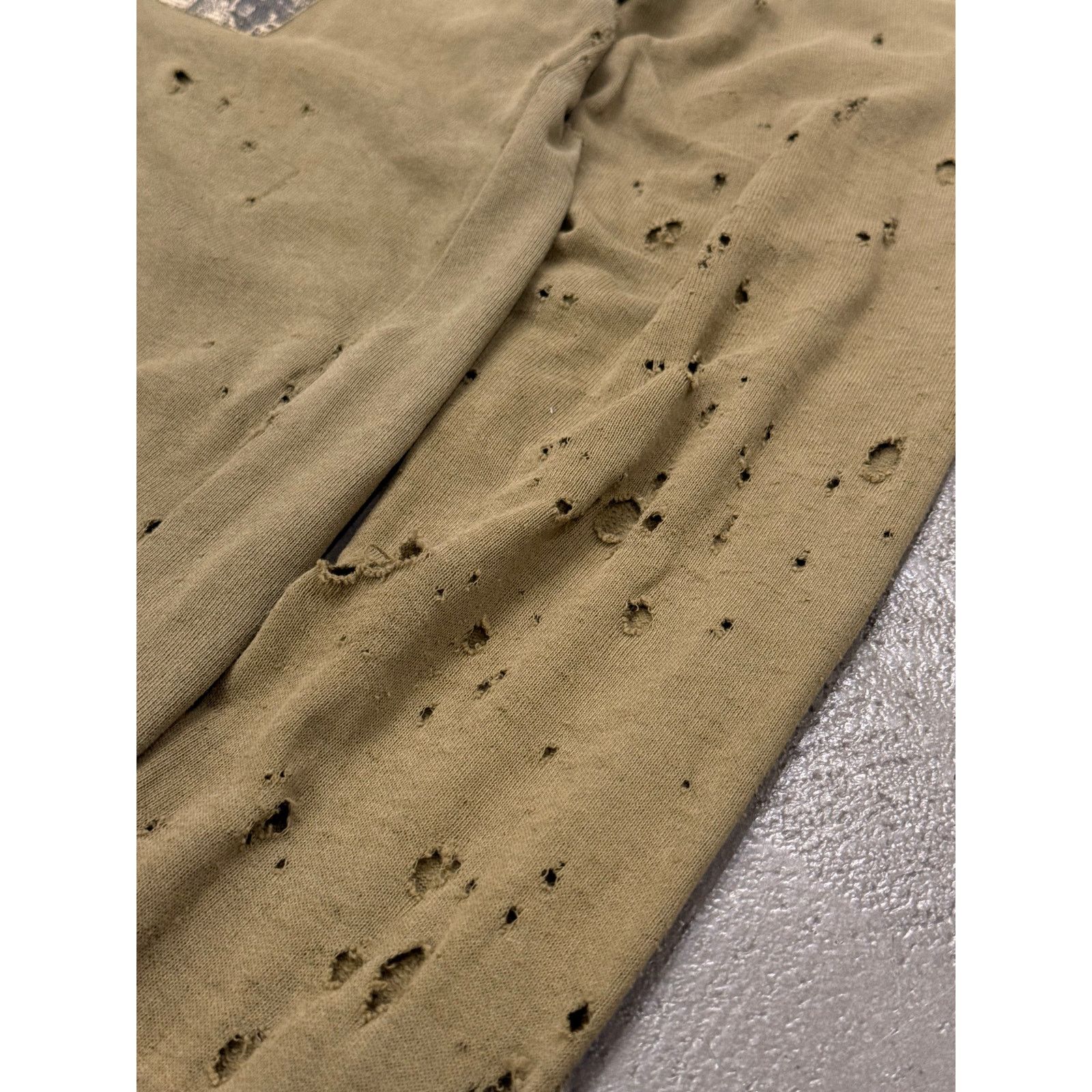 Raf Simons A/W2001 Raf Simons "Riot Riot Riot" destroyed crewneck Size US M / EU 48-50 / 2 - 5 Thumbnail