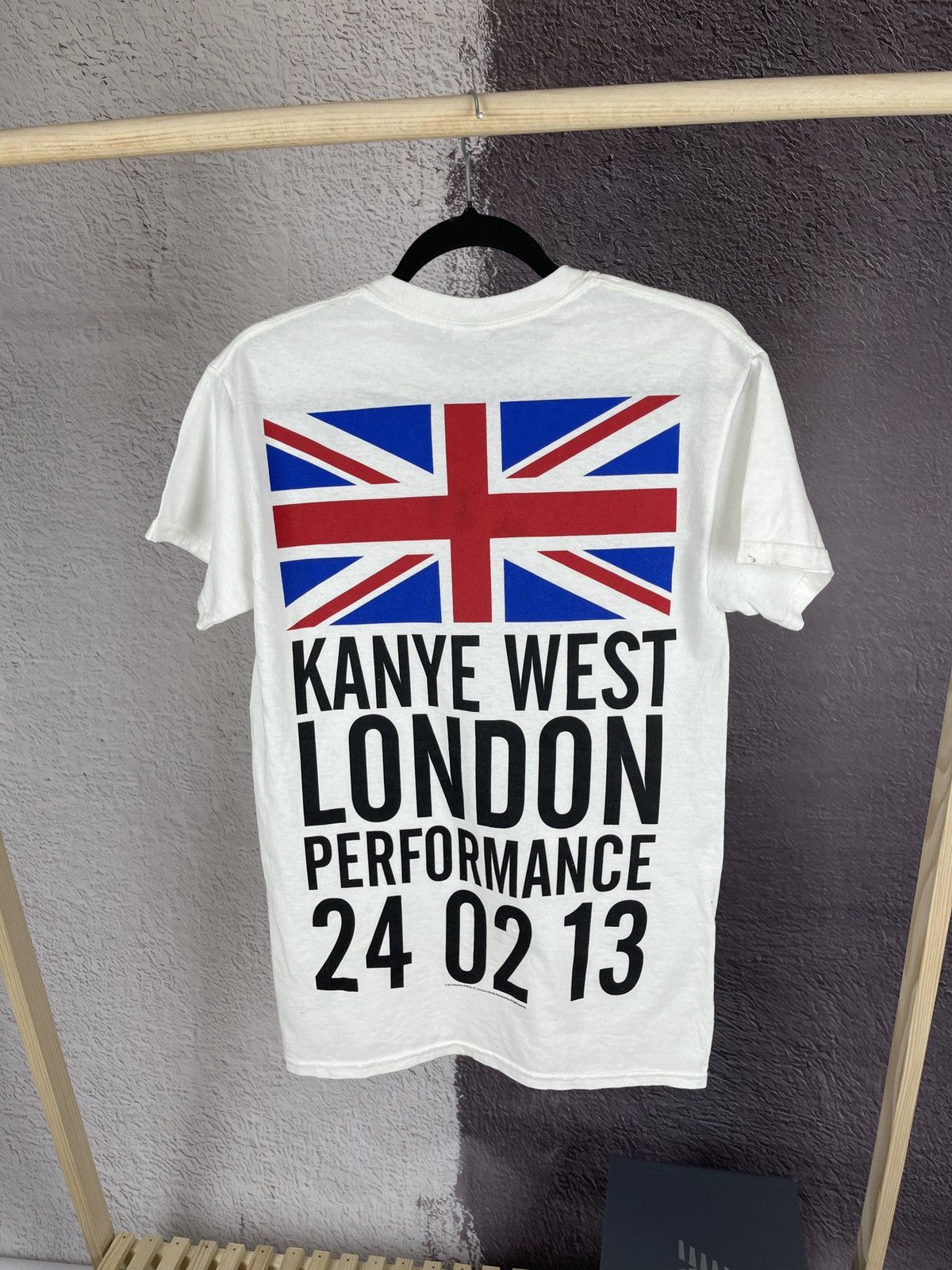 Band Tees × Gildan × Kanye West 2013 Kanye West London Performance 23 02 13 Tour T-shirt Size US S / EU 44-46 / 1 - 1 Thumbnail