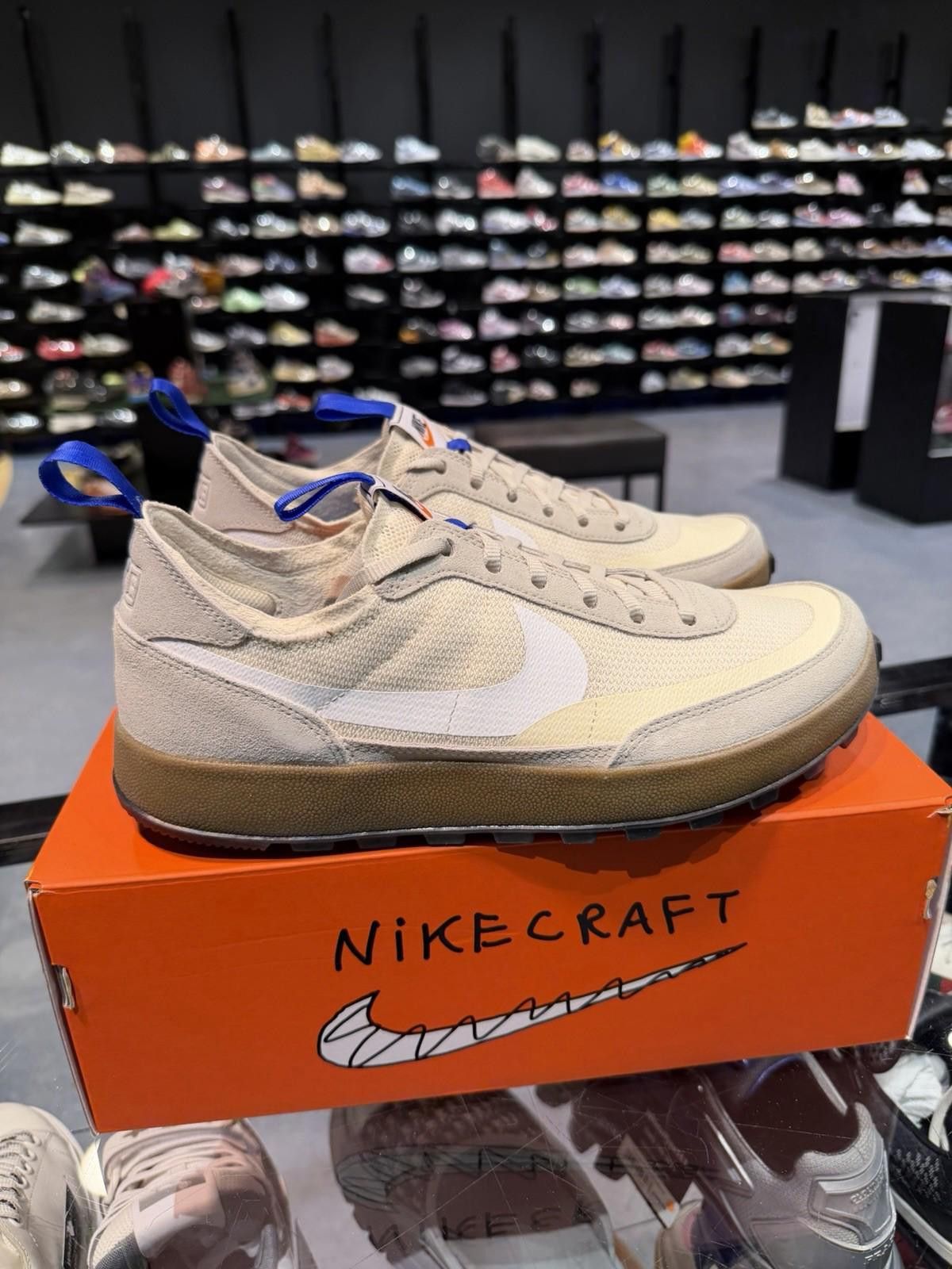 Nike Women's 12 / Men's Size 10.5 NikeCraft General Purpose Size US 10.5 / EU 43-44 - 2 Thumbnail