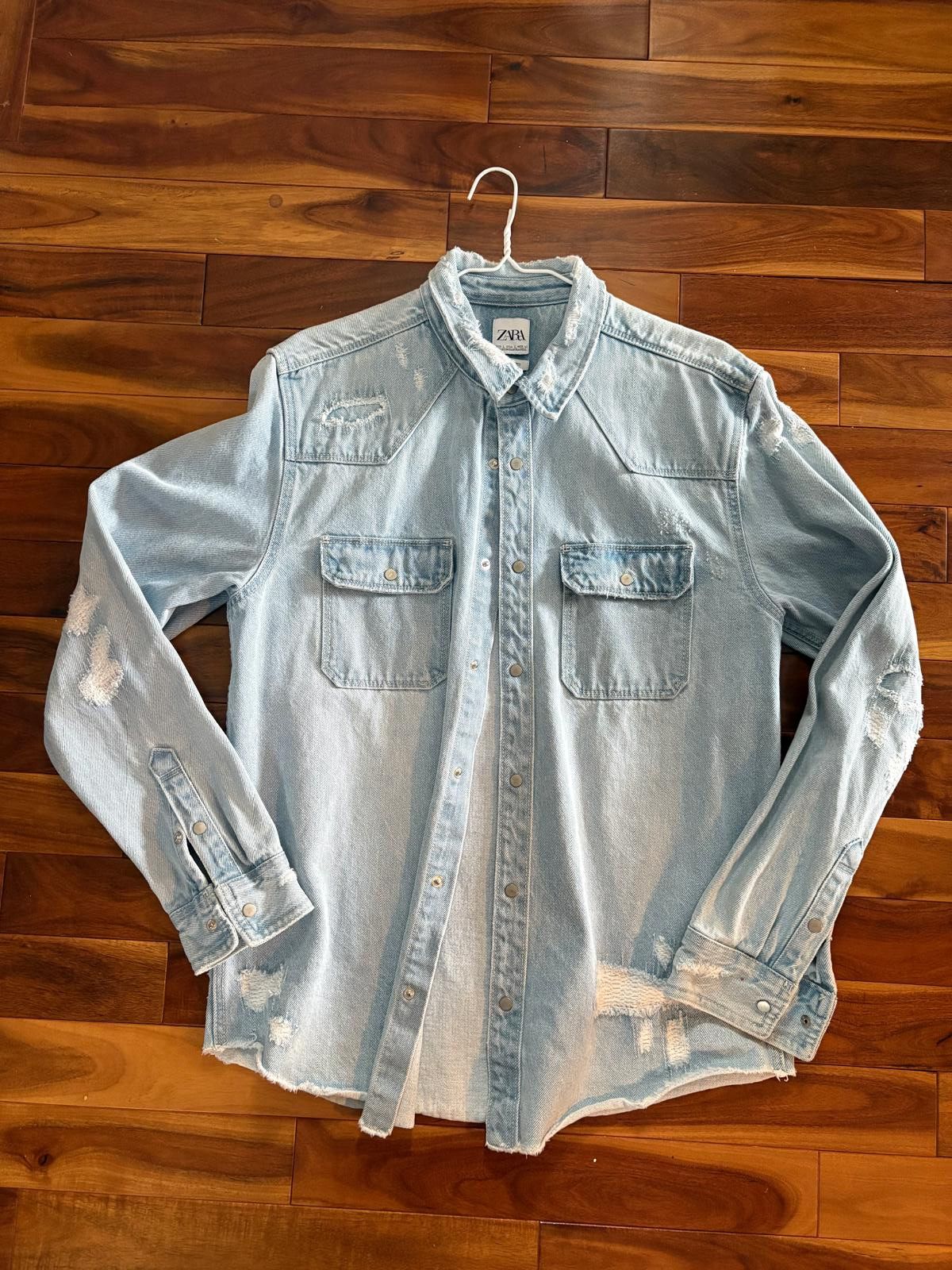 Zara Zara Men Ripped denim overshirt Size US L / EU 52-54 / 3 - 1 Thumbnail