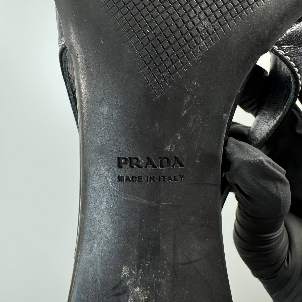 Prada Vintage Prada Slingback Pointed-Toe Kitten Heel Size 35.5 EU Size US 5.5 / IT 35.5 - 13 Thumbnail