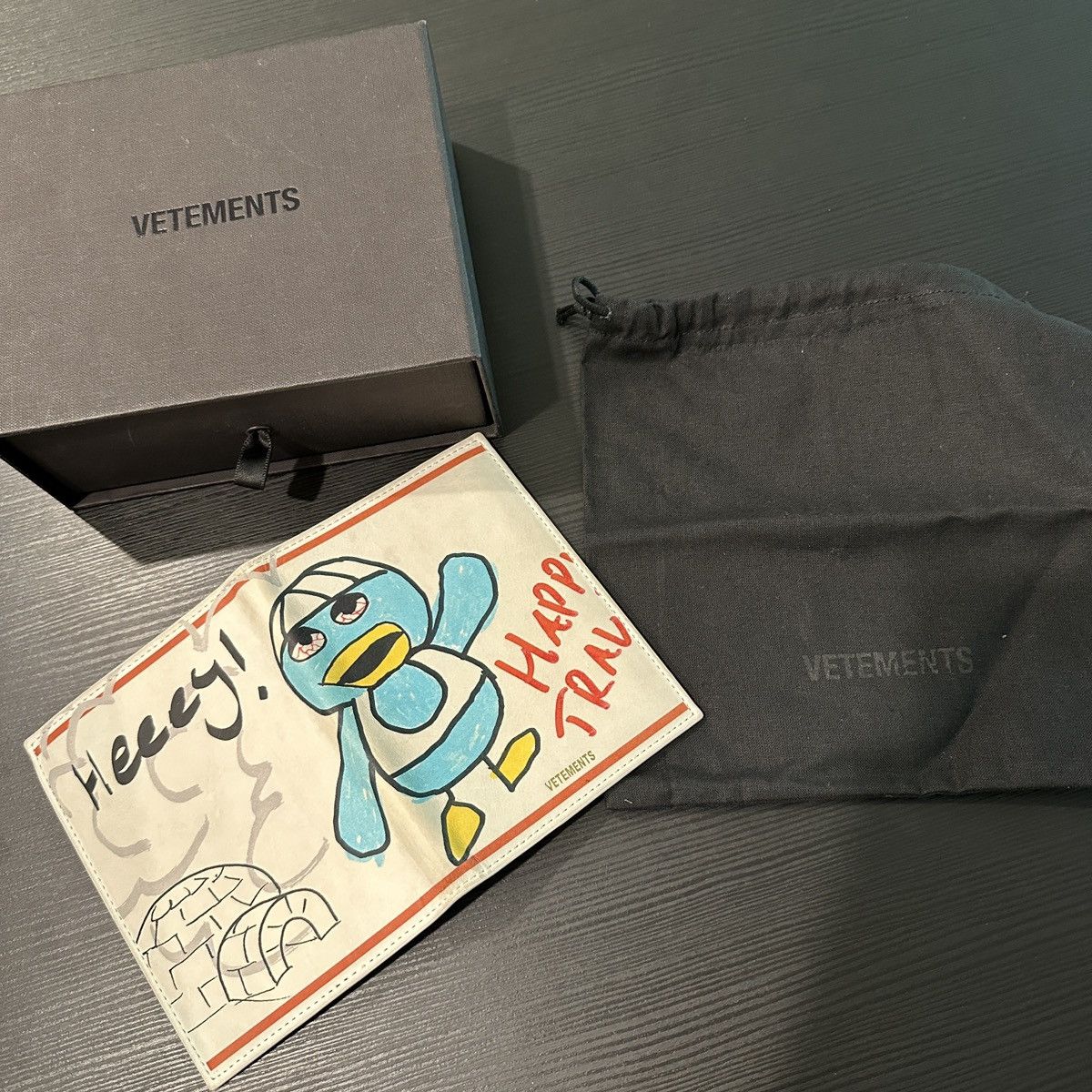 Vetements AW20 DARK WEB PASSPORT HOLDER Size ONE SIZE - 2 Thumbnail