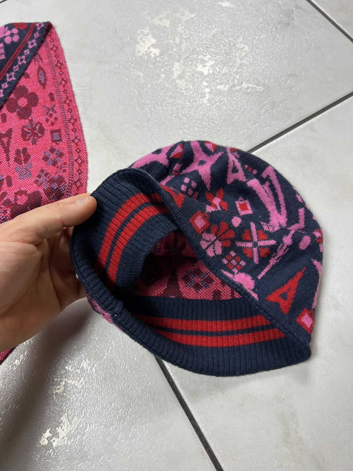 Louis Vuitton Vintage Louis Vuitton set hat+scarf floral monogram luxury Size ONE SIZE - 11 Thumbnail