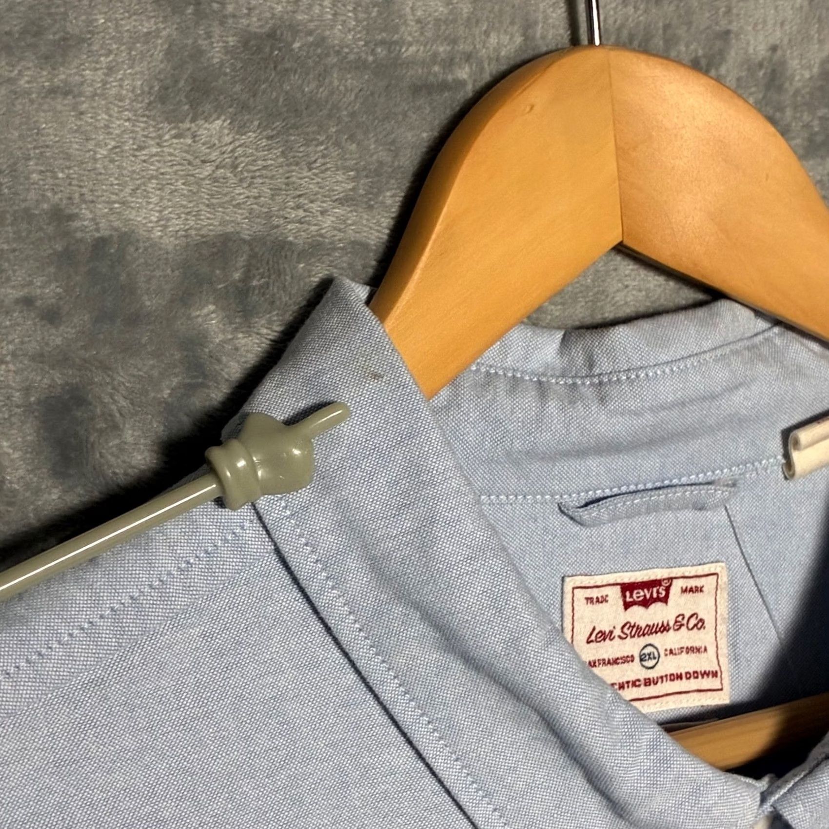 Levi's Levi's Men's XXL Blue Oxford Shirt Relaxed Fit Cotton Long Sleeve Button Down Casual Workwear Size US XXL / EU 58 / 5 - 6 Thumbnail