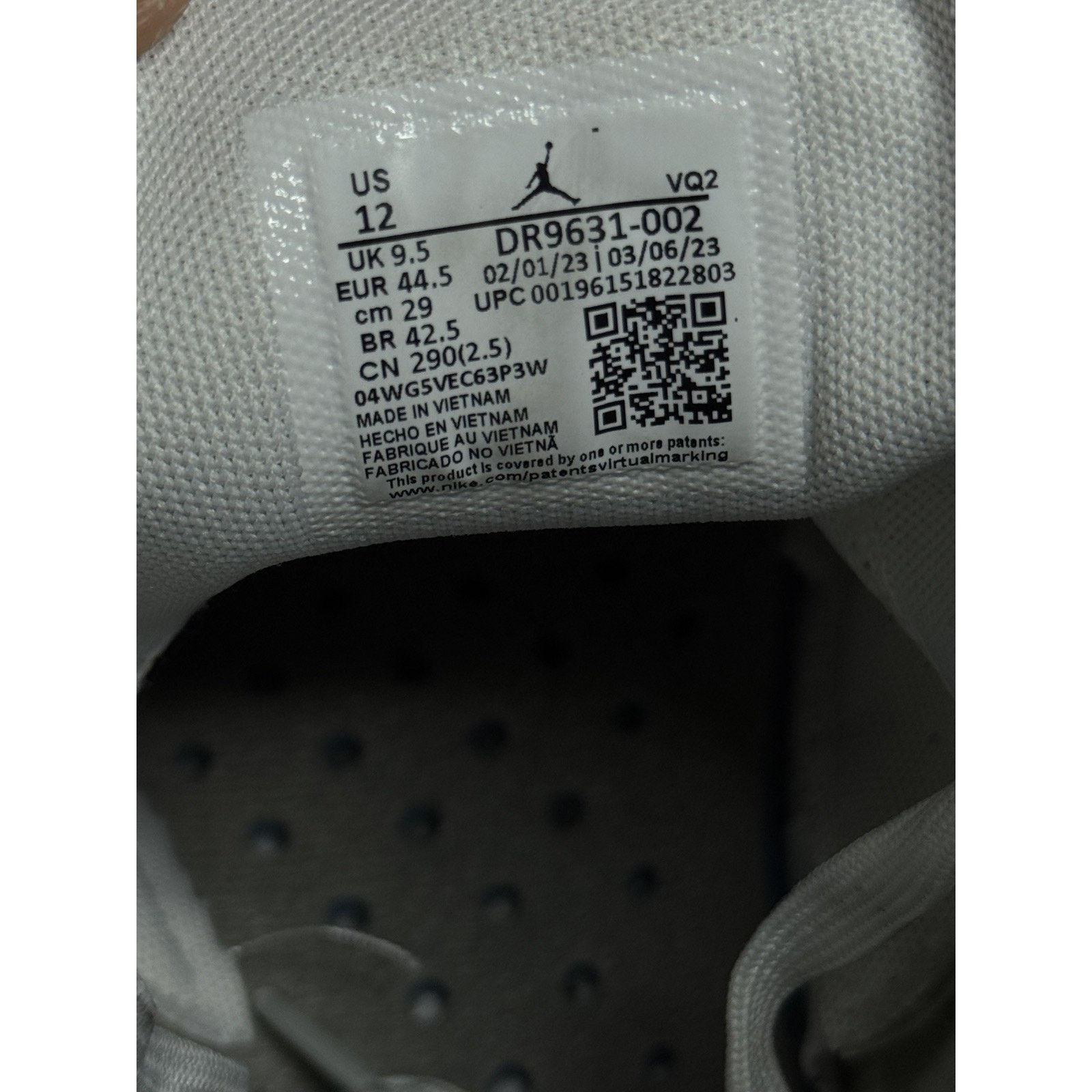Nike Nike Jumpman Two Trey Medium Grey Summit White Mens 12 Size US 12 / IT 42 - 7 Thumbnail