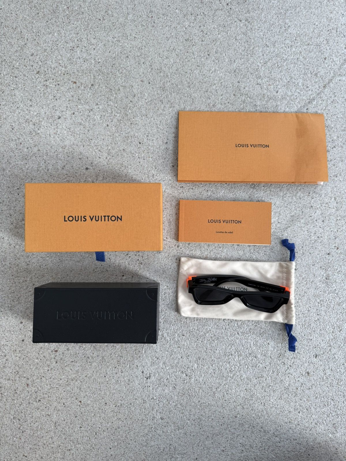Louis Vuitton Luis Vuitton Skepticals Size ONE SIZE - 6 Thumbnail