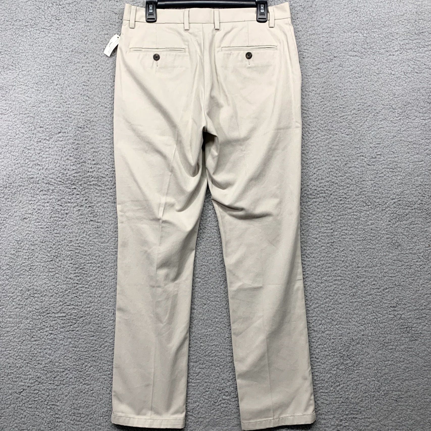 Essentials Amazon Essentials Pants Men’s 32Wx31L Slim Flat Front Beig e Cotton Polyester Back Pockets NWT Dress Pants Size US 32 / EU 48 - 4 Thumbnail